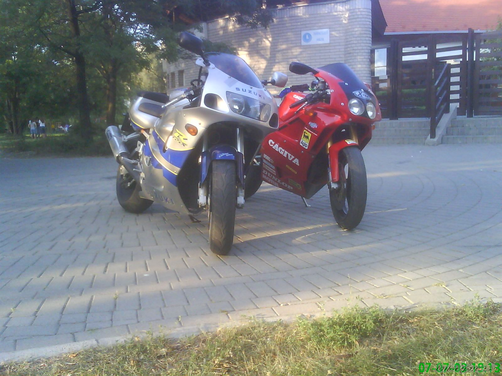 1997 SUZUKI GSX R 750 | Picture 1037895 motorcycle photo