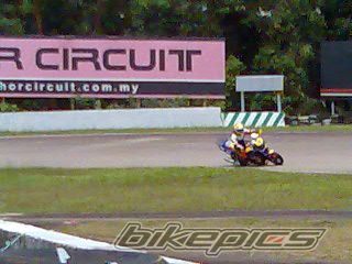 2003 YAMAHA XJR 400 | Picture 1038416 motorcycle photo