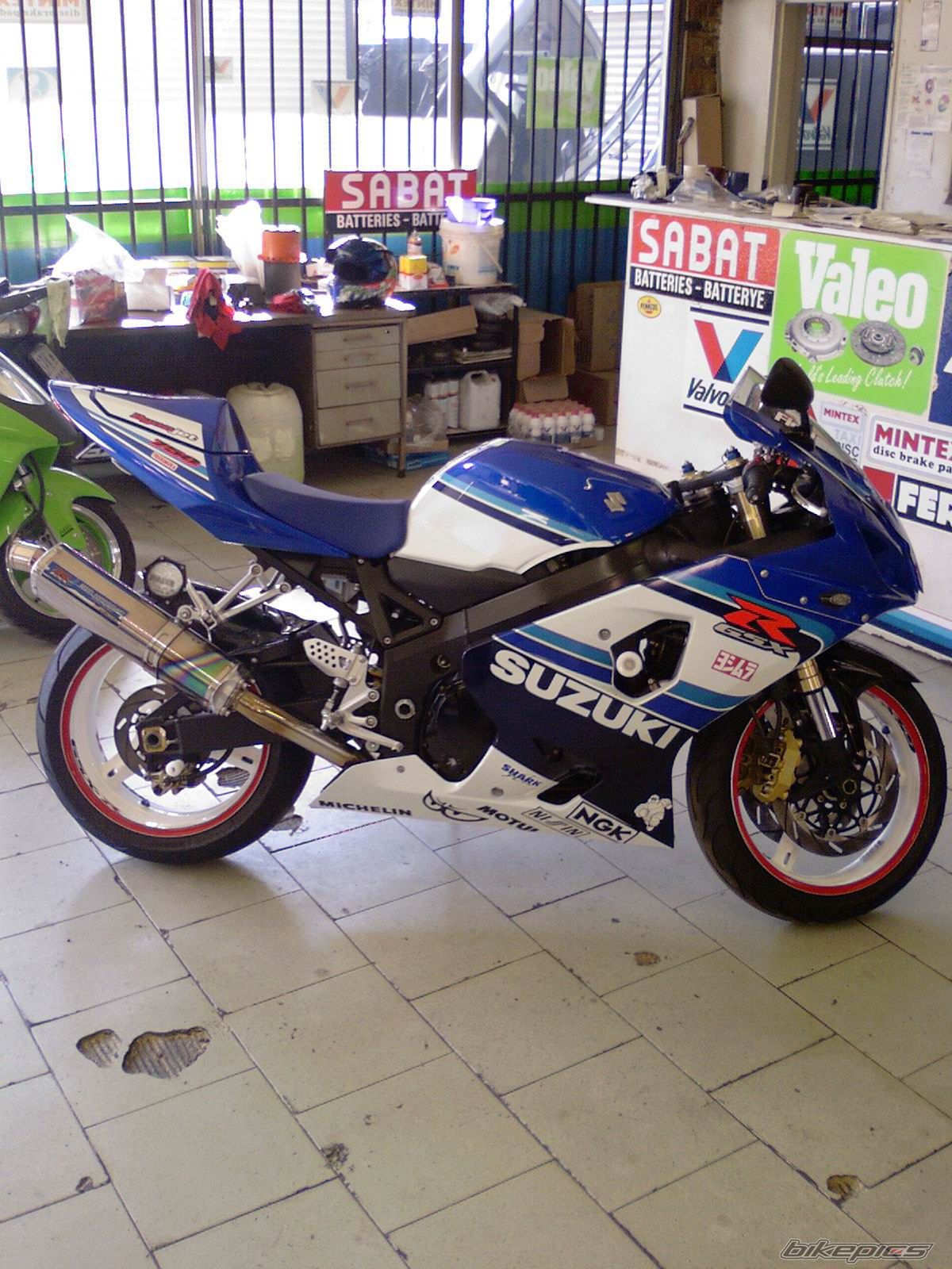 2005 SUZUKI GSX R 750 | Picture 1038828 motorcycle photo