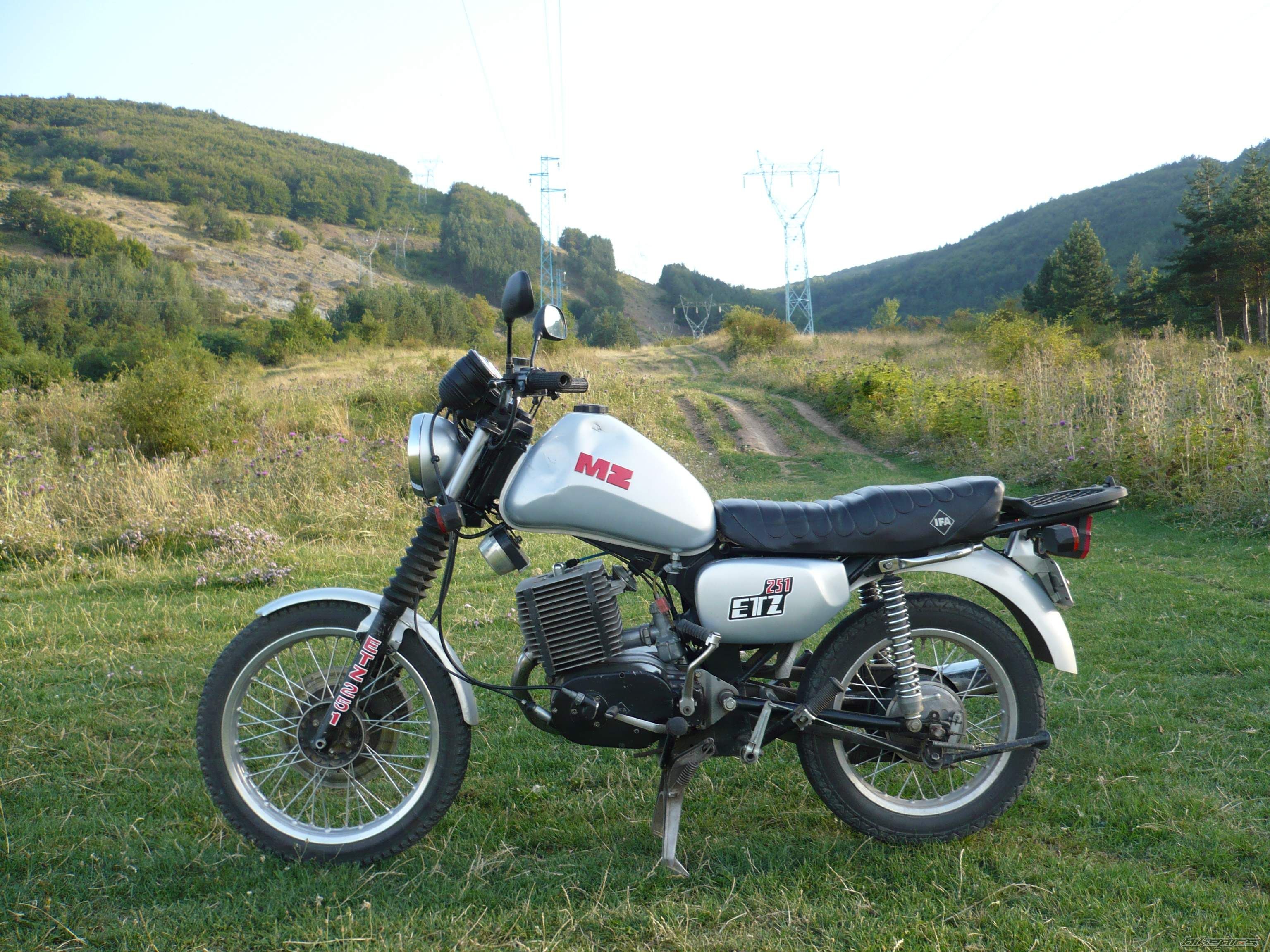 1990 MZ ETZ 251 | Picture 1041811 motorcycle photo