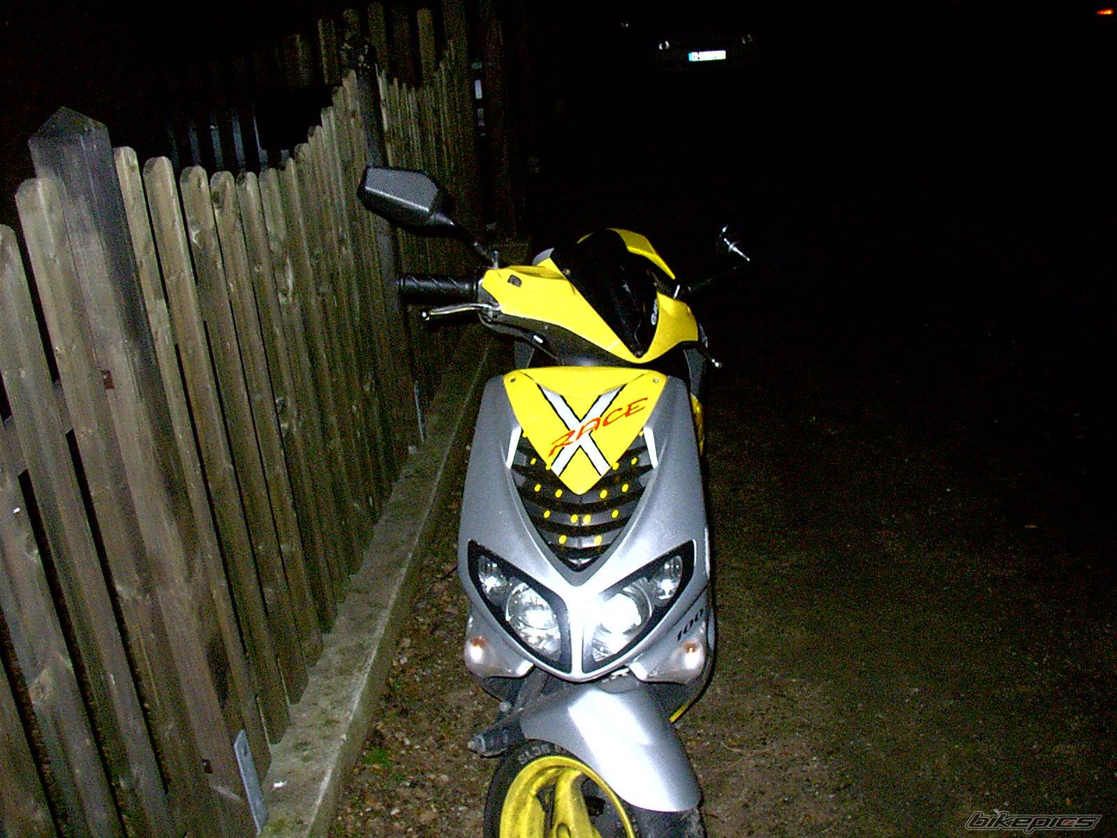 2002 PEUGEOT SPEEDFIGHT 100 | Picture 104322 motorcycle photo