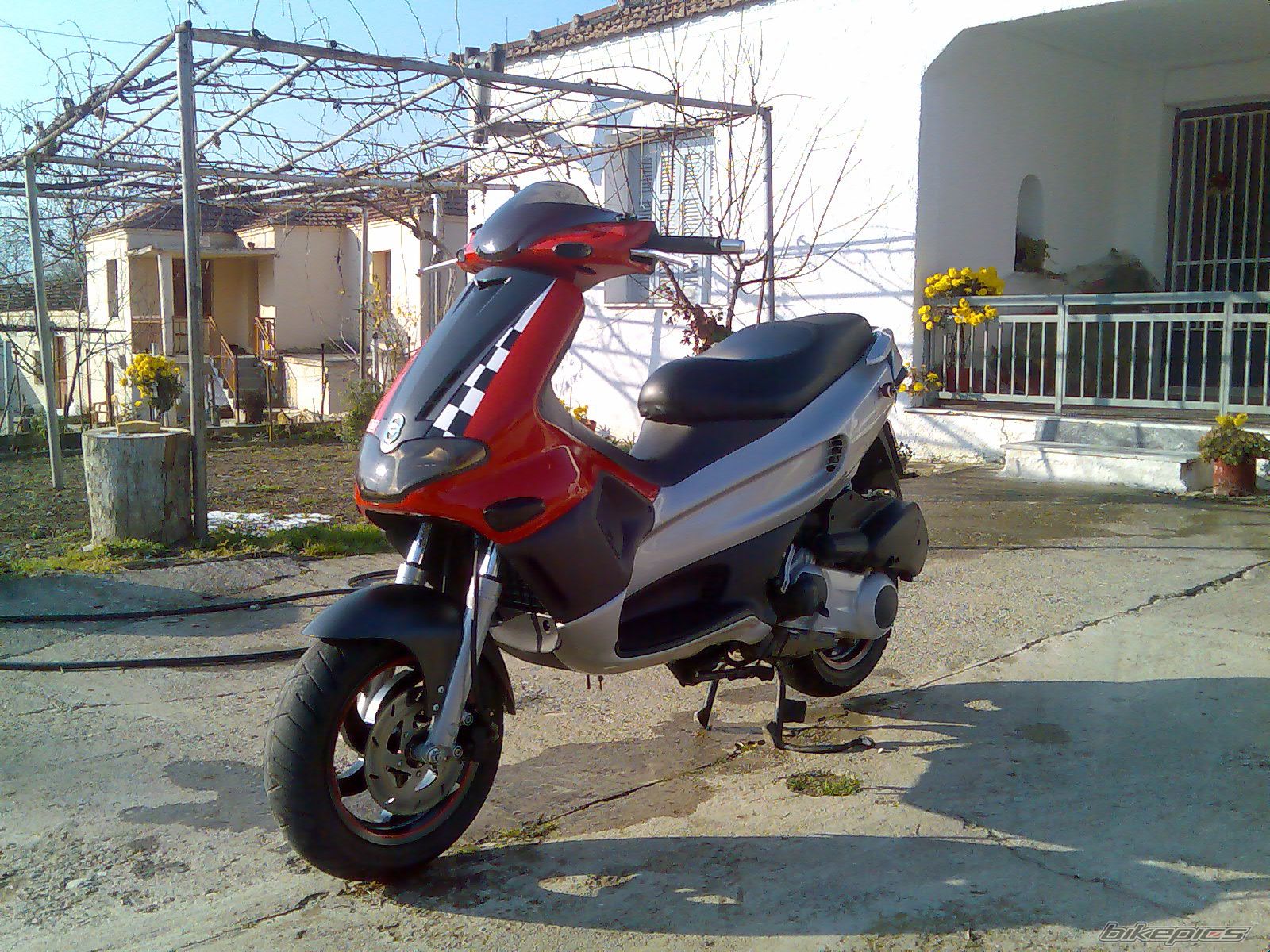 2005 GILERA RUNNER 125 VX | Picture 1044063 motorcycle photo