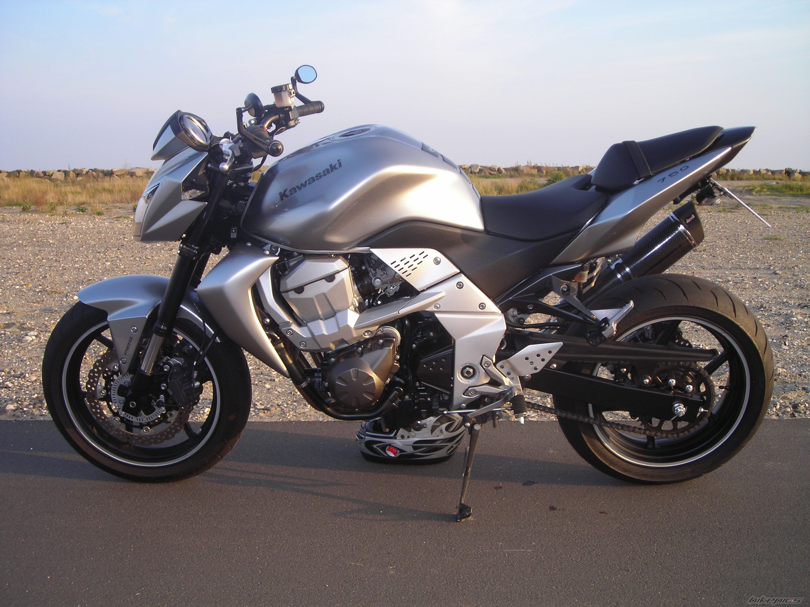 2007 KAWASAKI Z 750 | Picture 1044518 motorcycle photo