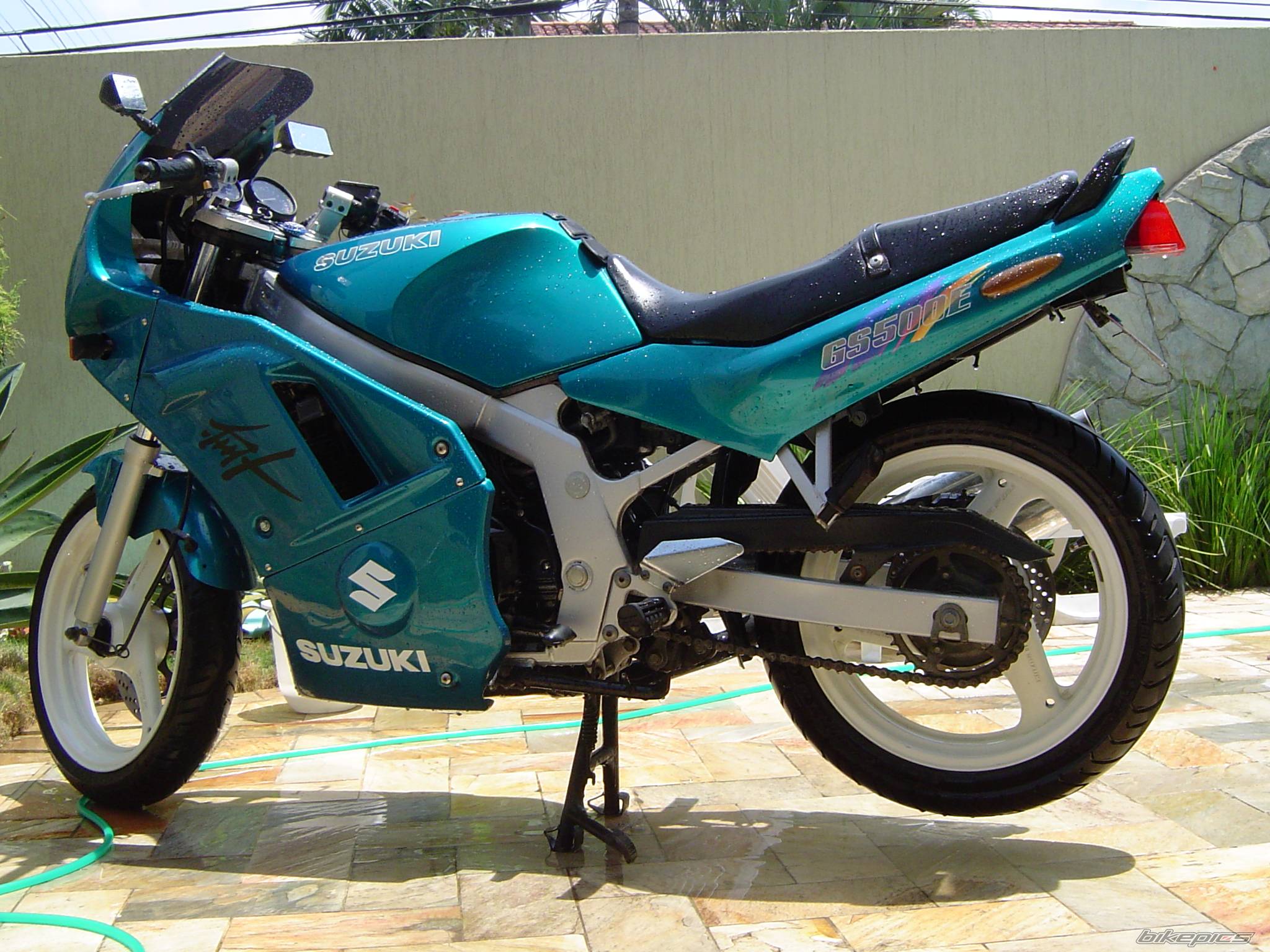 1995 SUZUKI GS 500 | Picture 104629 motorcycle photo