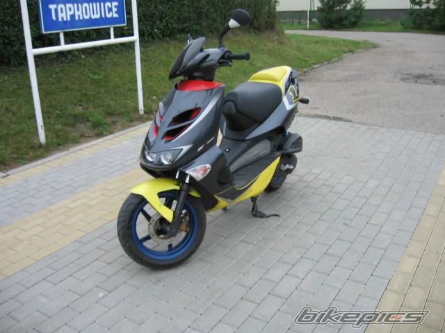 2005 APRILIA SR RACING 50 | Picture 1046404 motorcycle photo