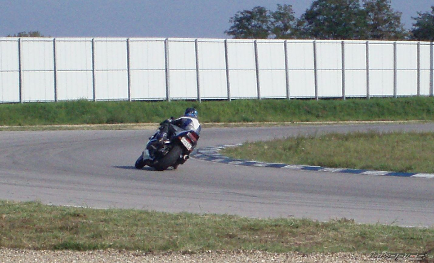1994 HONDA CBR 900 | Picture 1047297 motorcycle photo