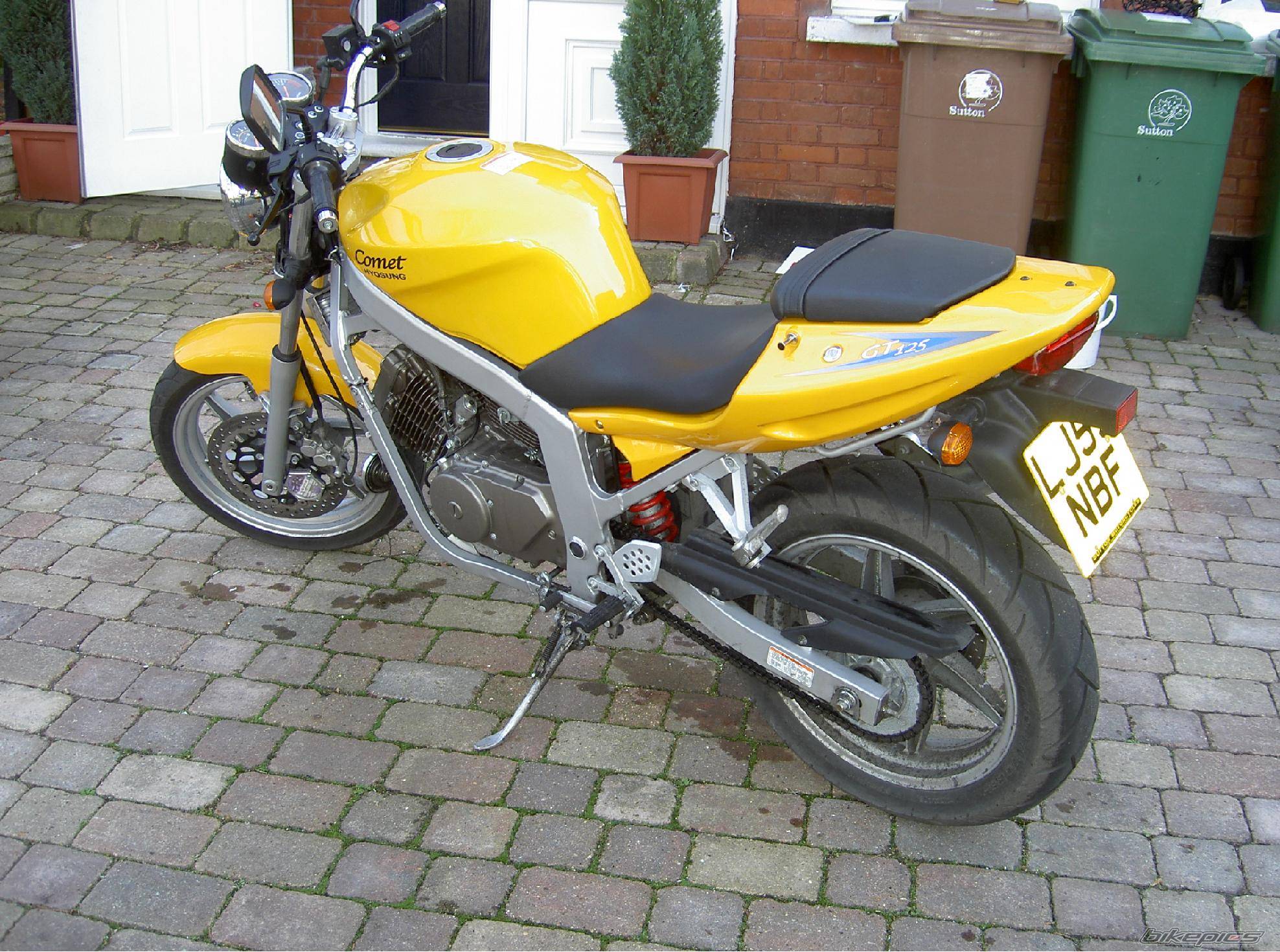 2004 HYOSUNG GT 125 COMET | Picture 104765 motorcycle photo