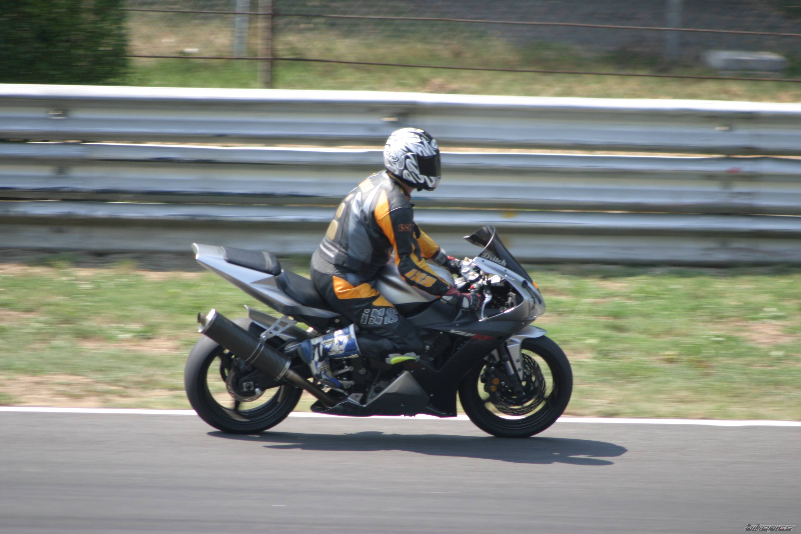 2002 YAMAHA YZF R1 | Picture 104878 motorcycle photo