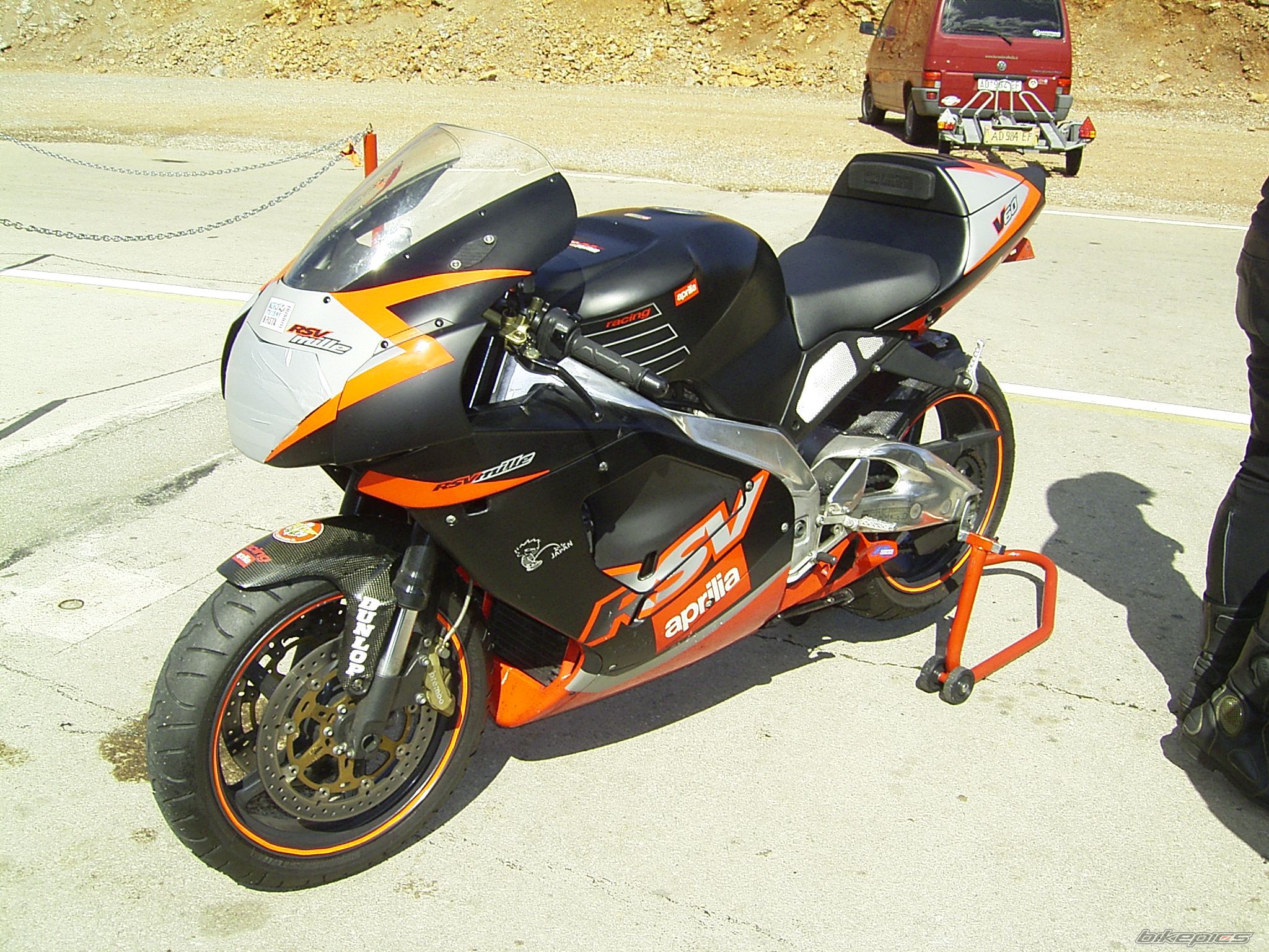 2001 APRILIA RSV 1000 MILLE | Picture 1049150 motorcycle photo