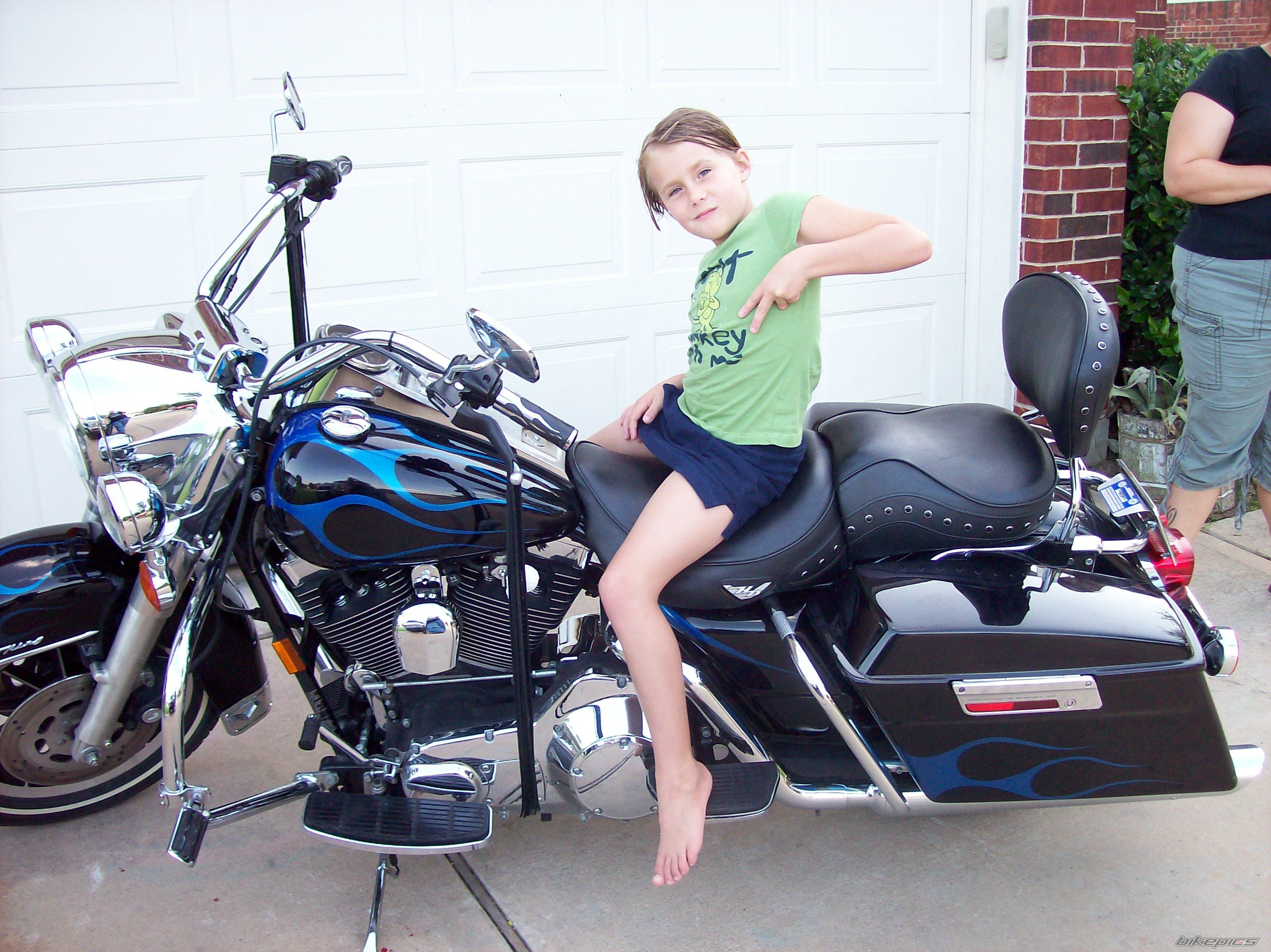1999 HARLEY DAVIDSON FLHR | Picture 1050435 motorcycle photo