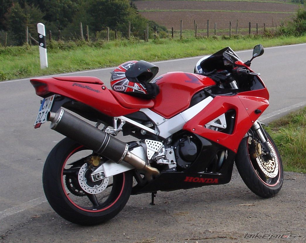 2001 HONDA CBR 900 | Picture 1051115 motorcycle photo