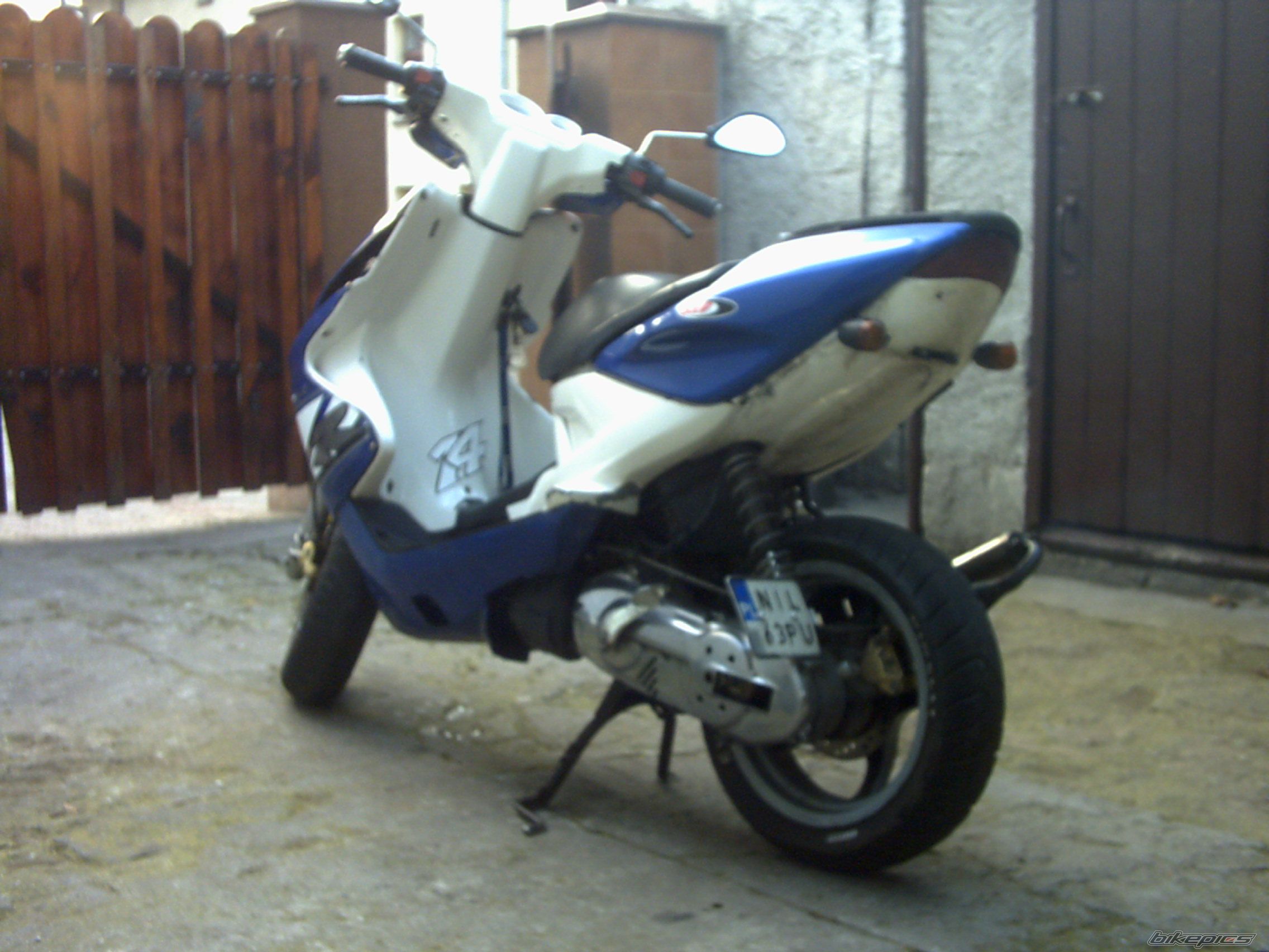 2002 YAMAHA AEROX 50 | Picture 1051840 motorcycle photo