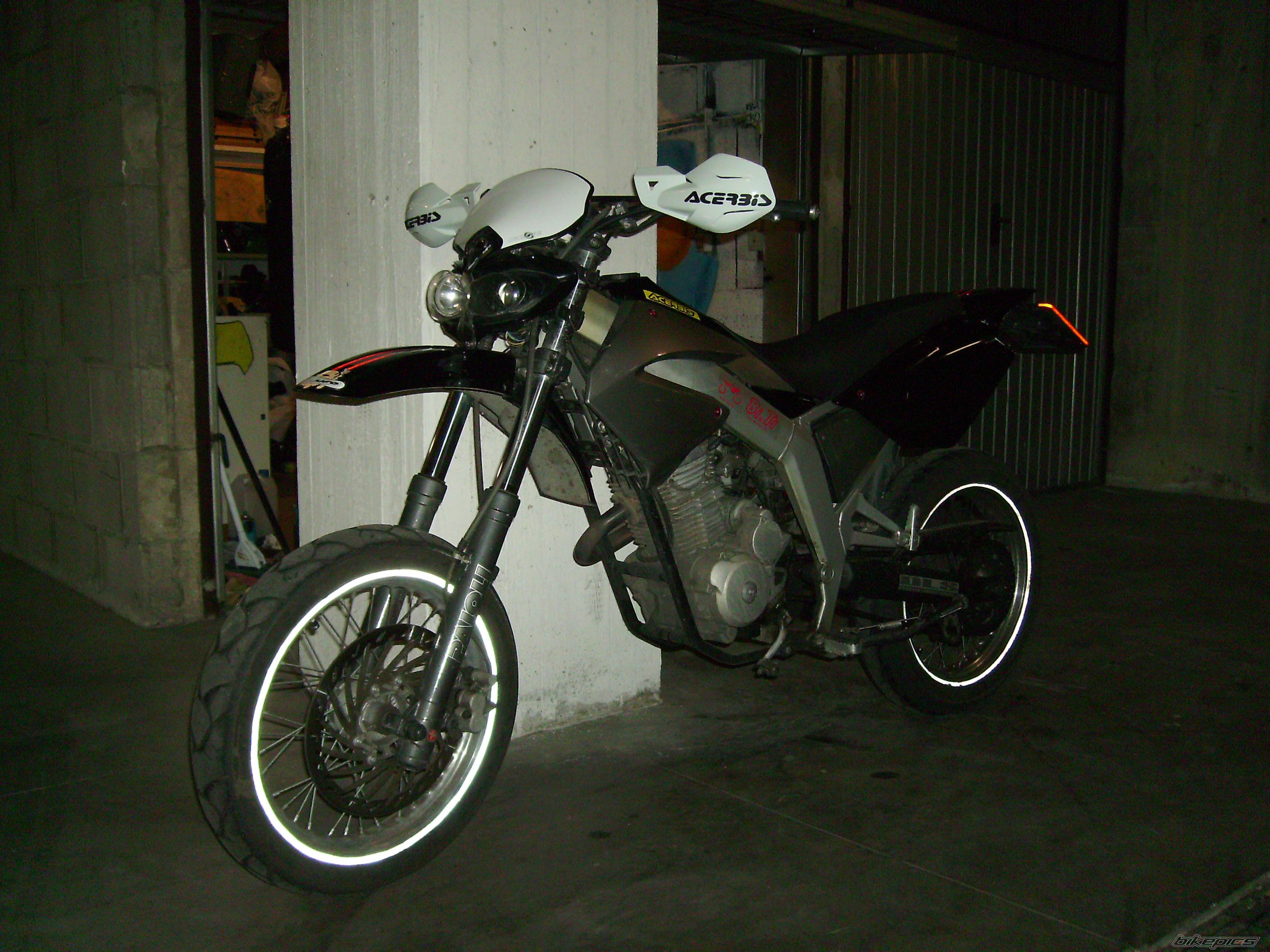 2004 DERBI SENDA SM 125 | Picture 1052084 motorcycle photo