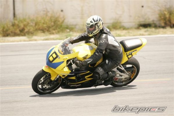 2002 HONDA CBR 900 | Picture 1052263 motorcycle photo