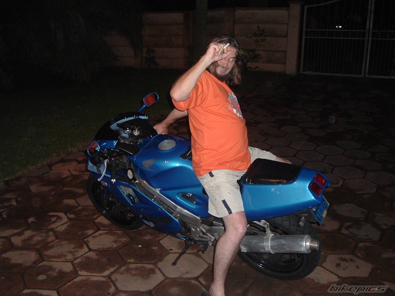 1998 HONDA RVF 400 | Picture 105255 motorcycle photo