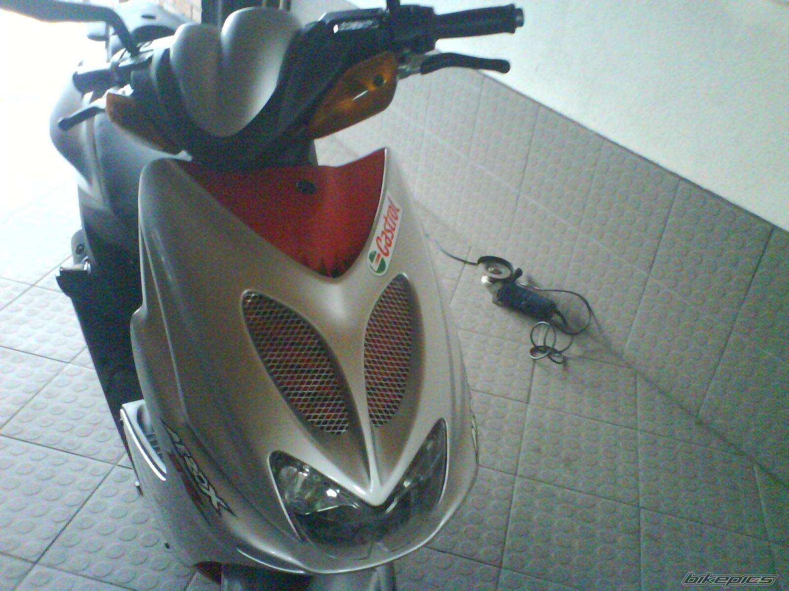 2005 YAMAHA AEROX 50 | Picture 1053537 motorcycle photo