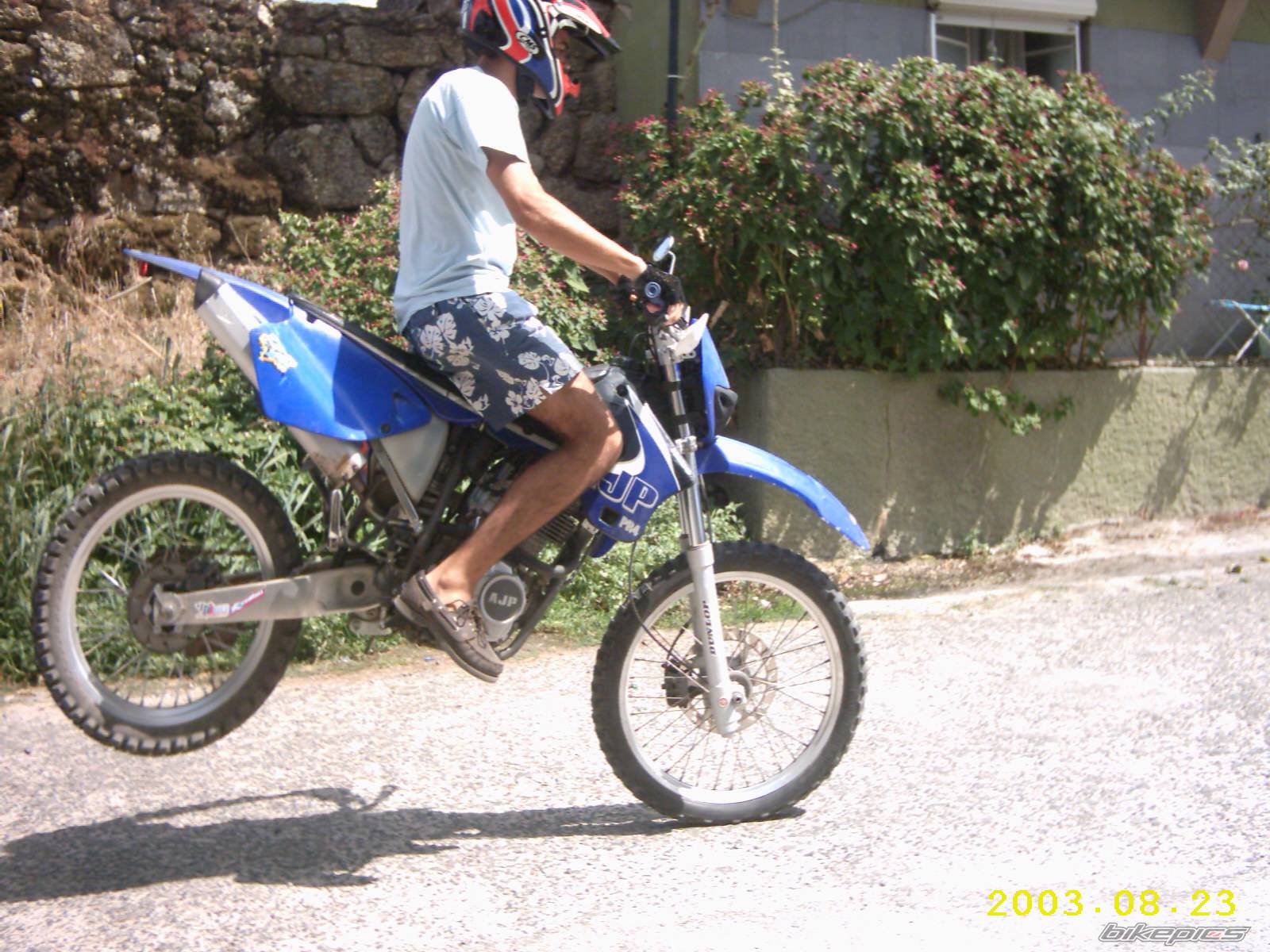 2002 AJP PR4 125 | Picture 105366 motorcycle photo