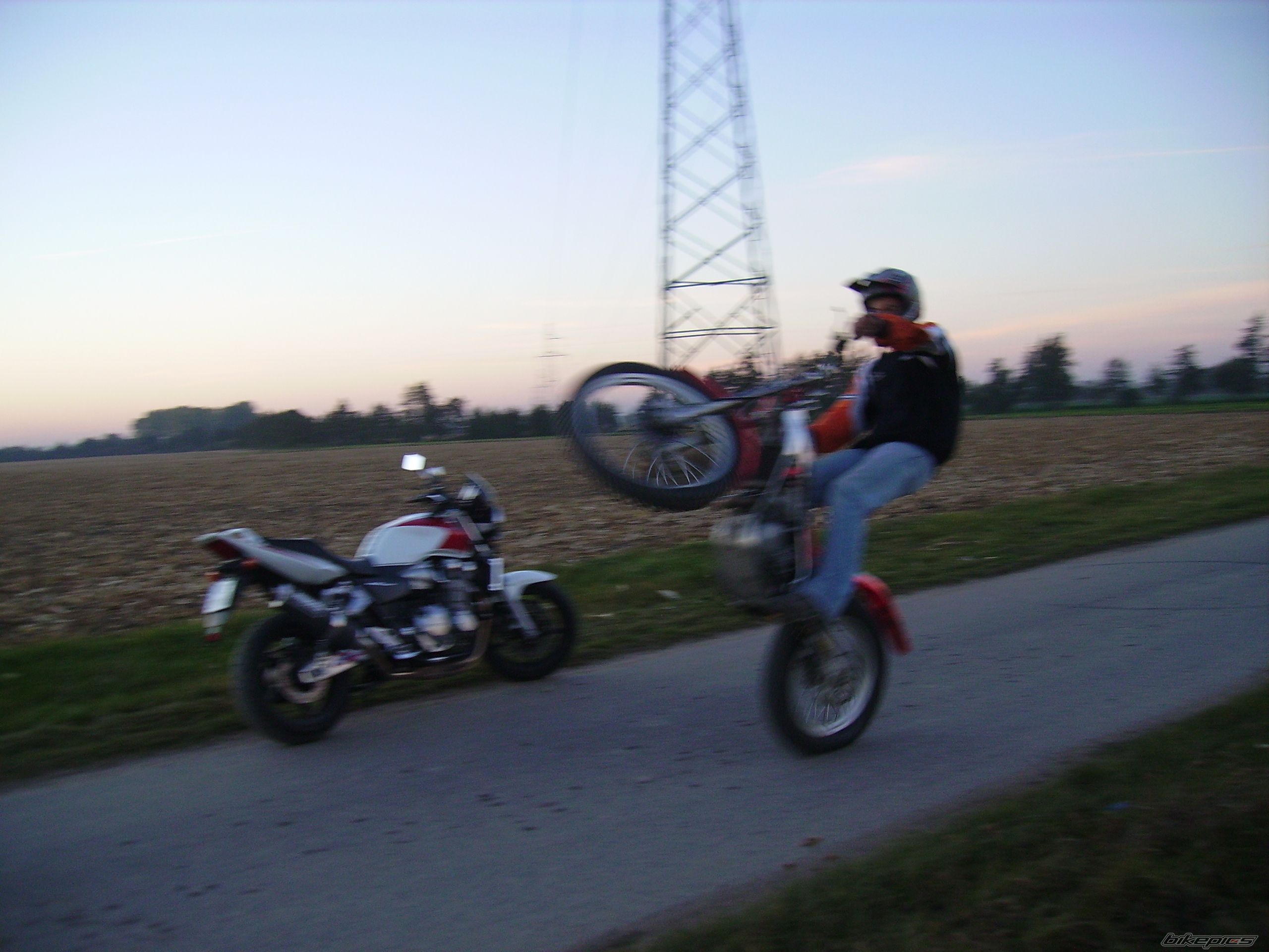 2004 HONDA CB1300 | Picture 1056934 motorcycle photo