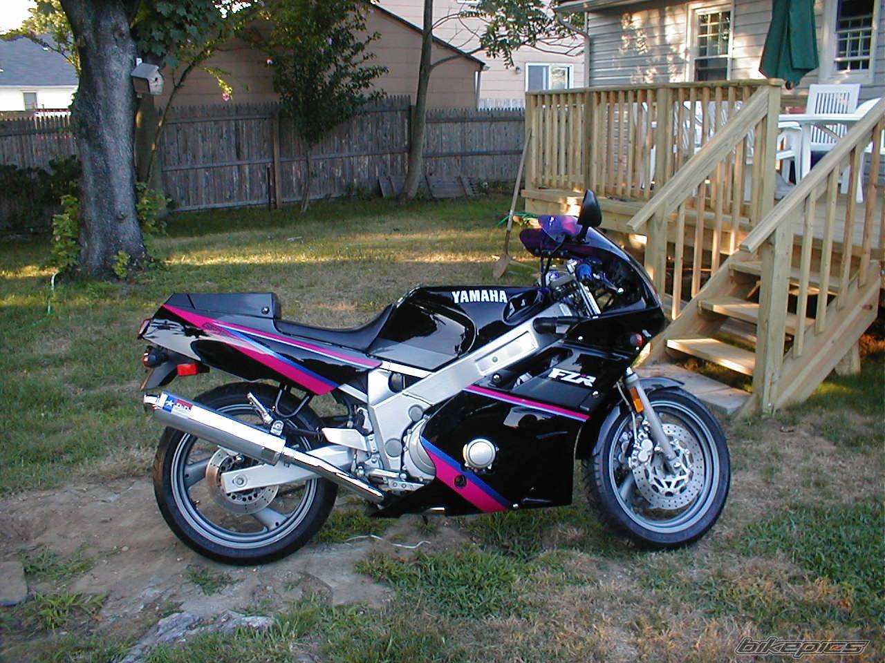 1991 YAMAHA FZR 600 | Picture 10576 motorcycle photo