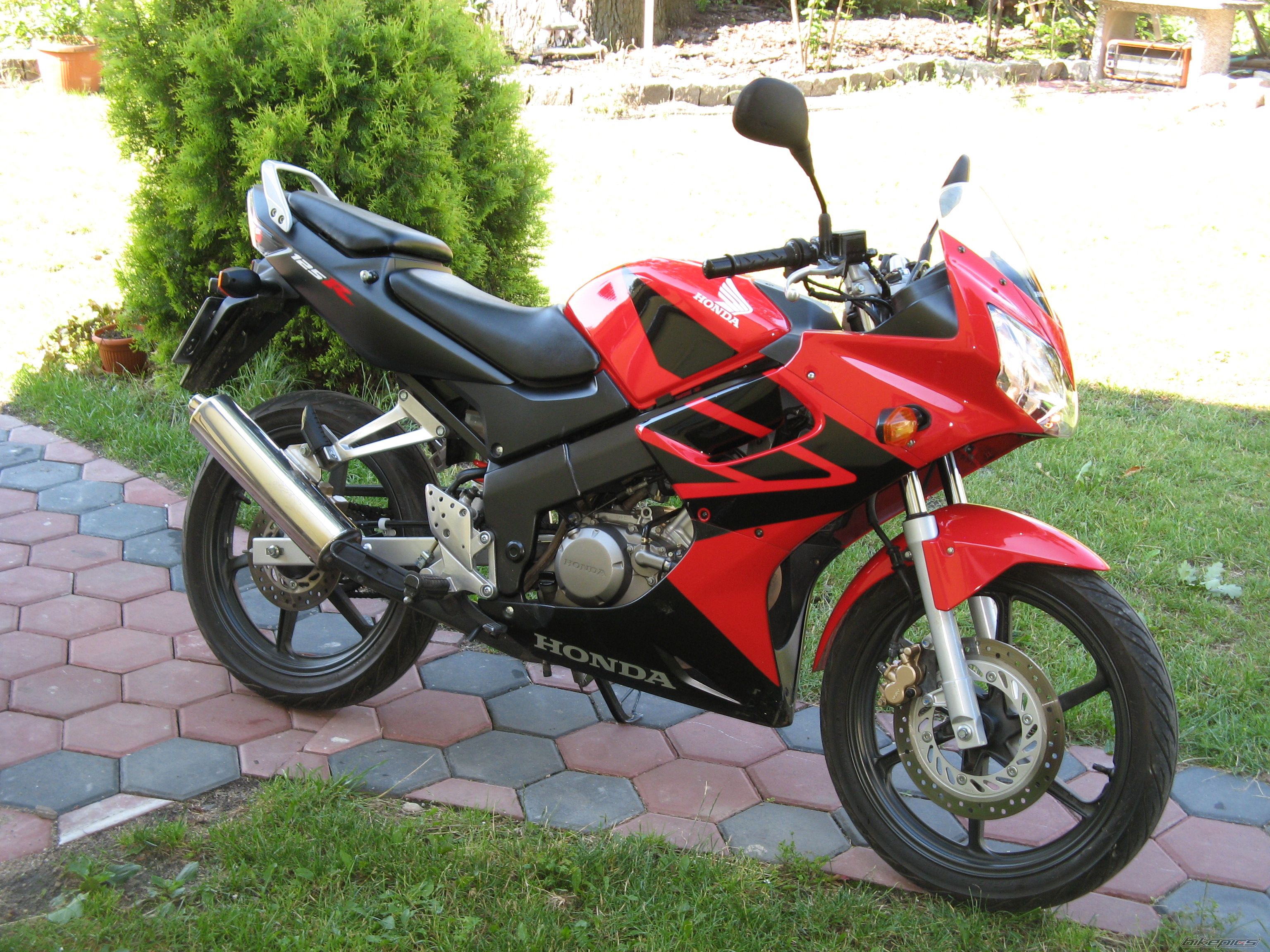 2004 HONDA CBR 125 | Picture 1058195 motorcycle photo