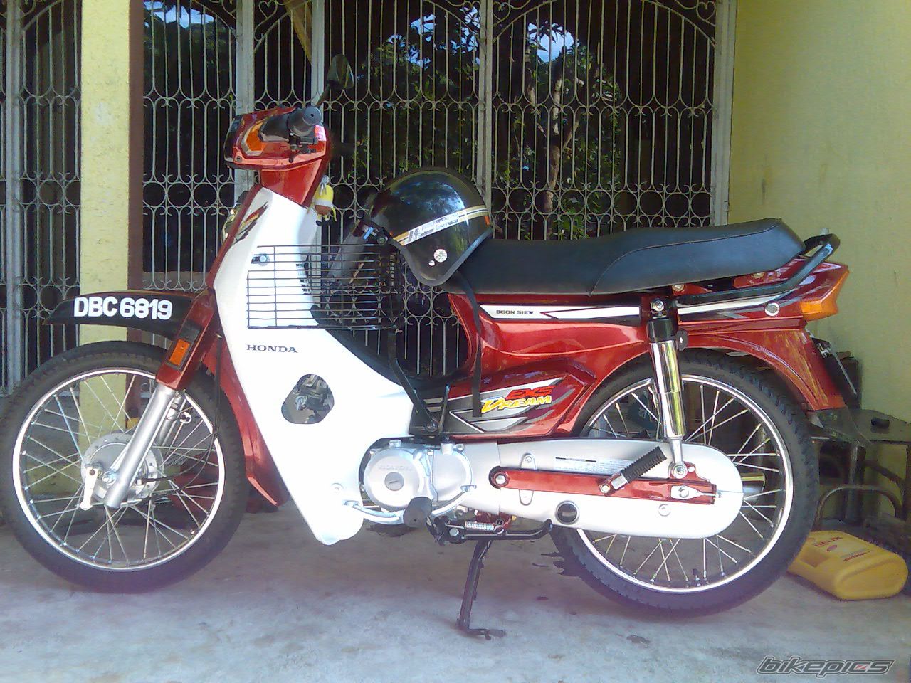 2007 HONDA DREAM 305 | Picture 1058347 motorcycle photo