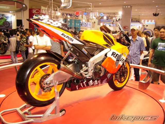2006 HONDA RC 211V | Picture 1058360 motorcycle photo
