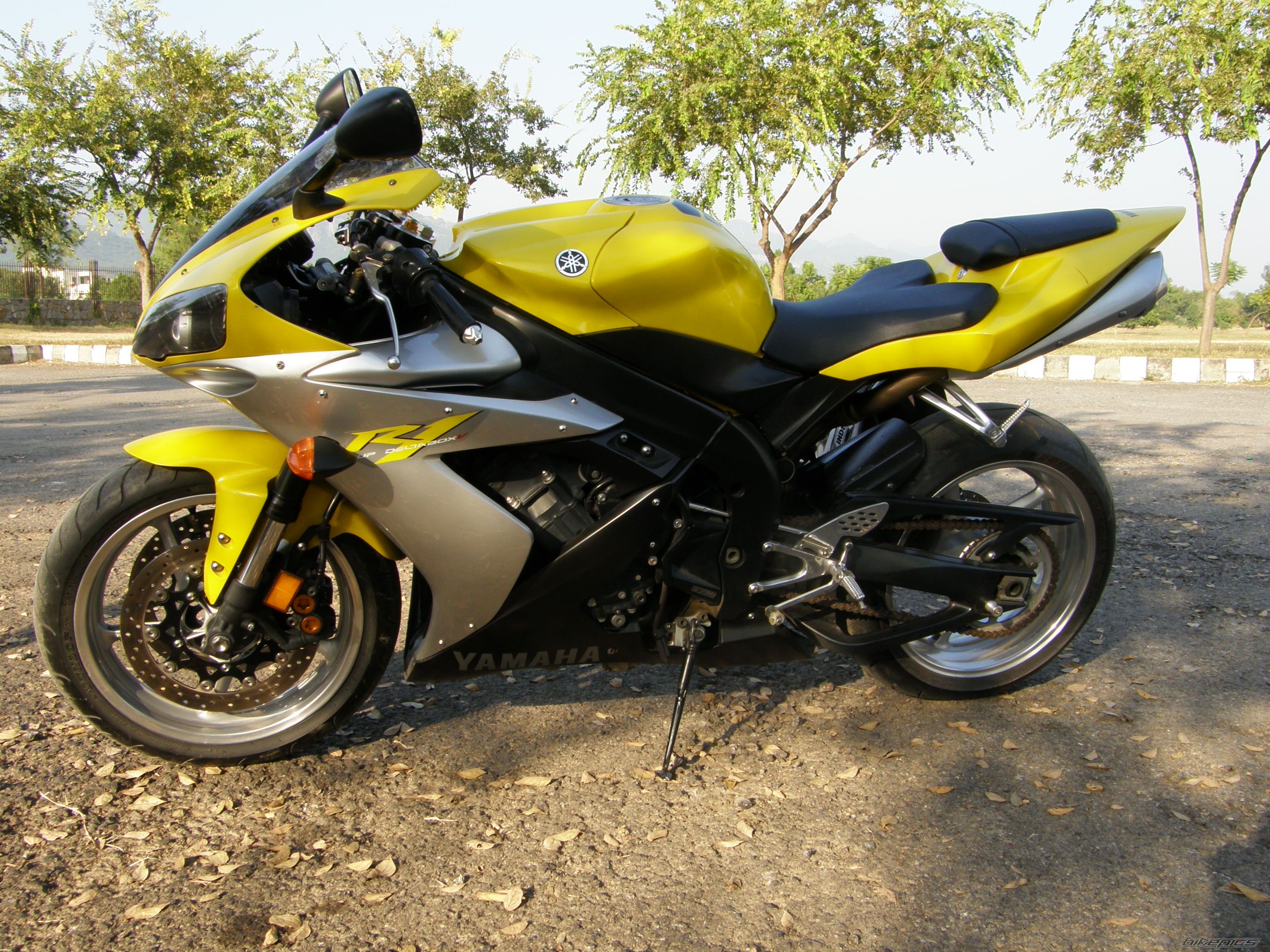 2005 YAMAHA YZF R1 | Picture 1059168 motorcycle photo
