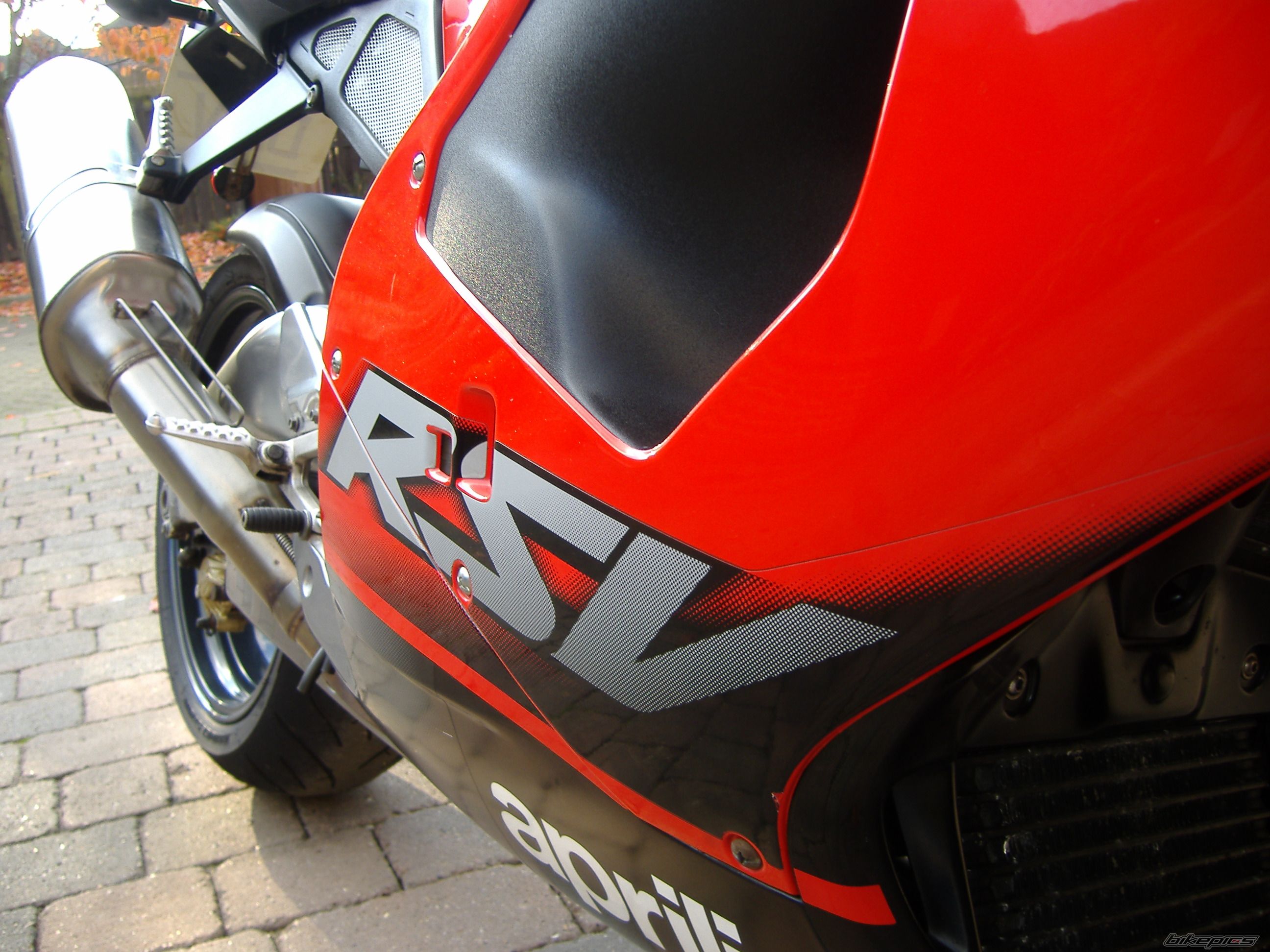 2002 APRILIA RSV 1000 MILLE | Picture 1060305 motorcycle photo