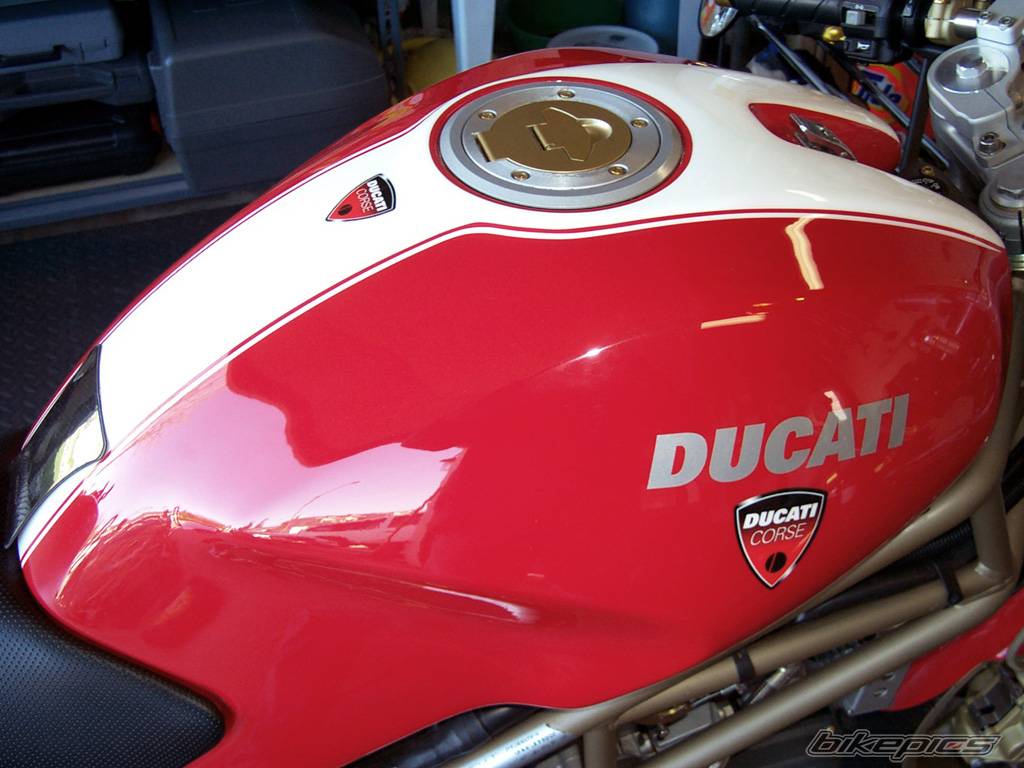 2000 DUCATI MONSTER 900 | Picture 106076 motorcycle photo