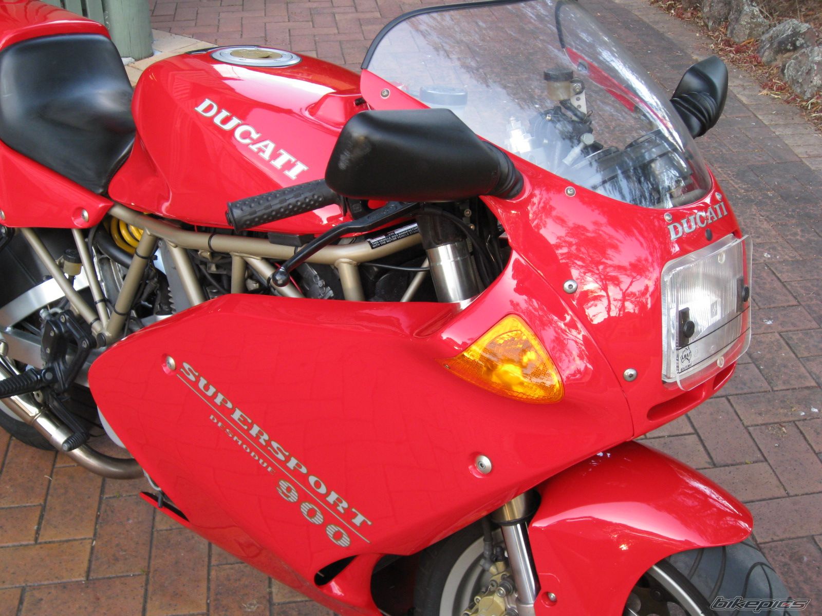1995 DUCATI 900 SS | Picture 1060894 motorcycle photo