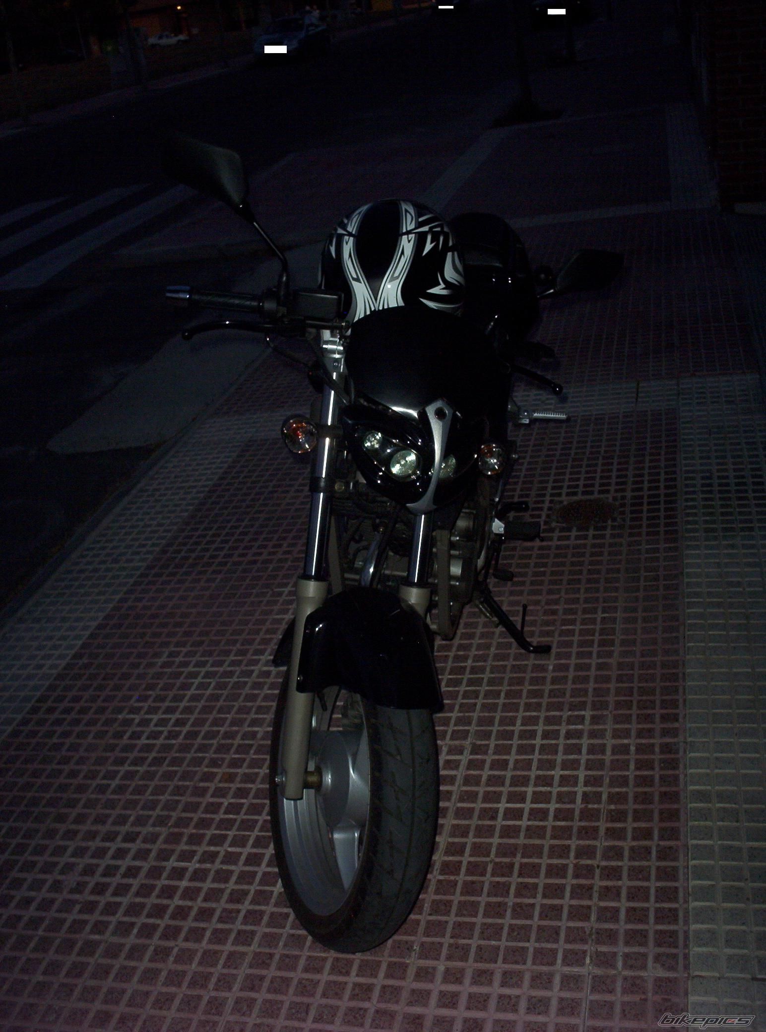 2004 DAELIM ROADWIN | Picture 1062076 motorcycle photo
