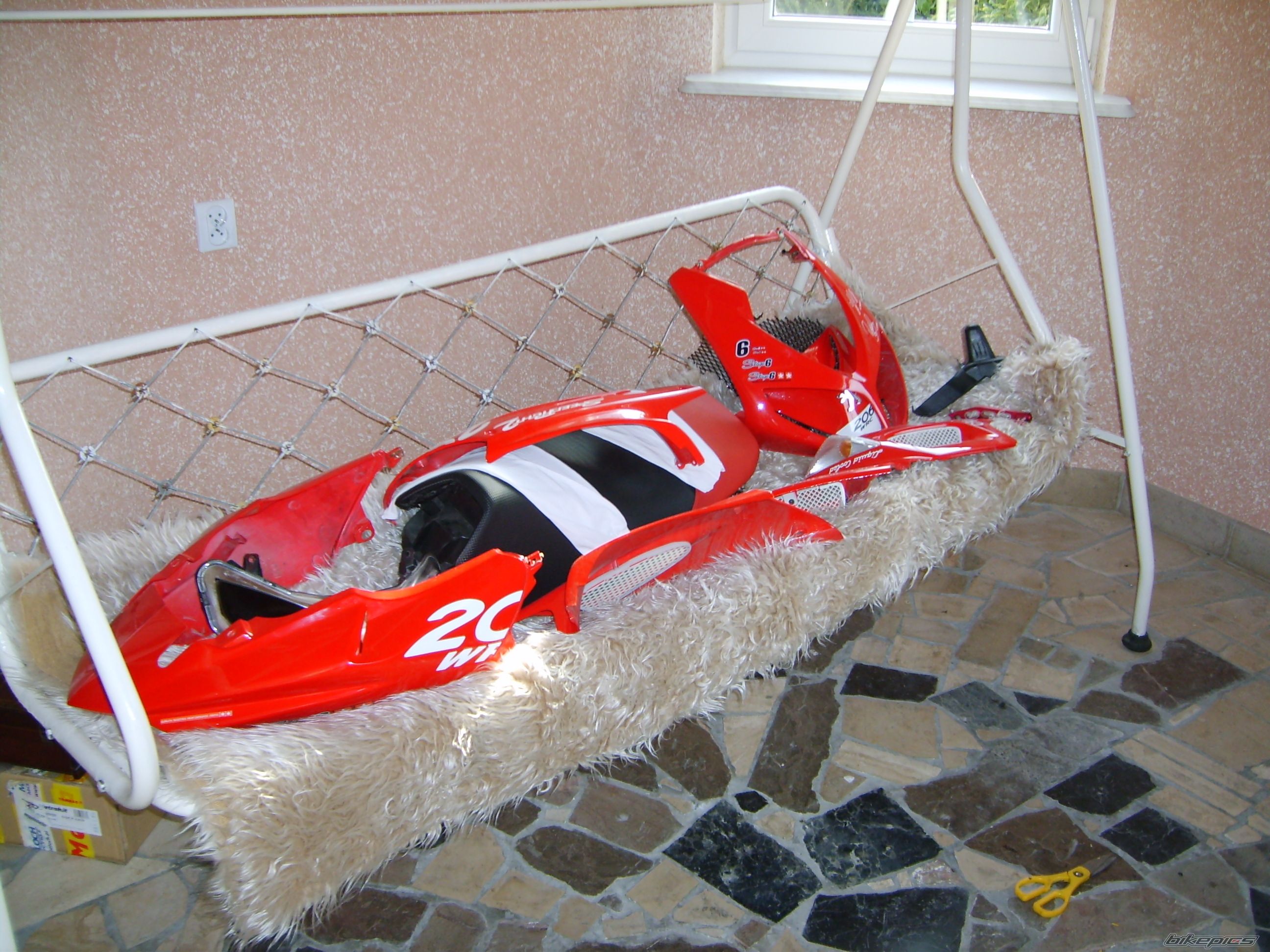 2004 PEUGEOT SPEEDFIGHT2 50 | Picture 1062395 motorcycle photo