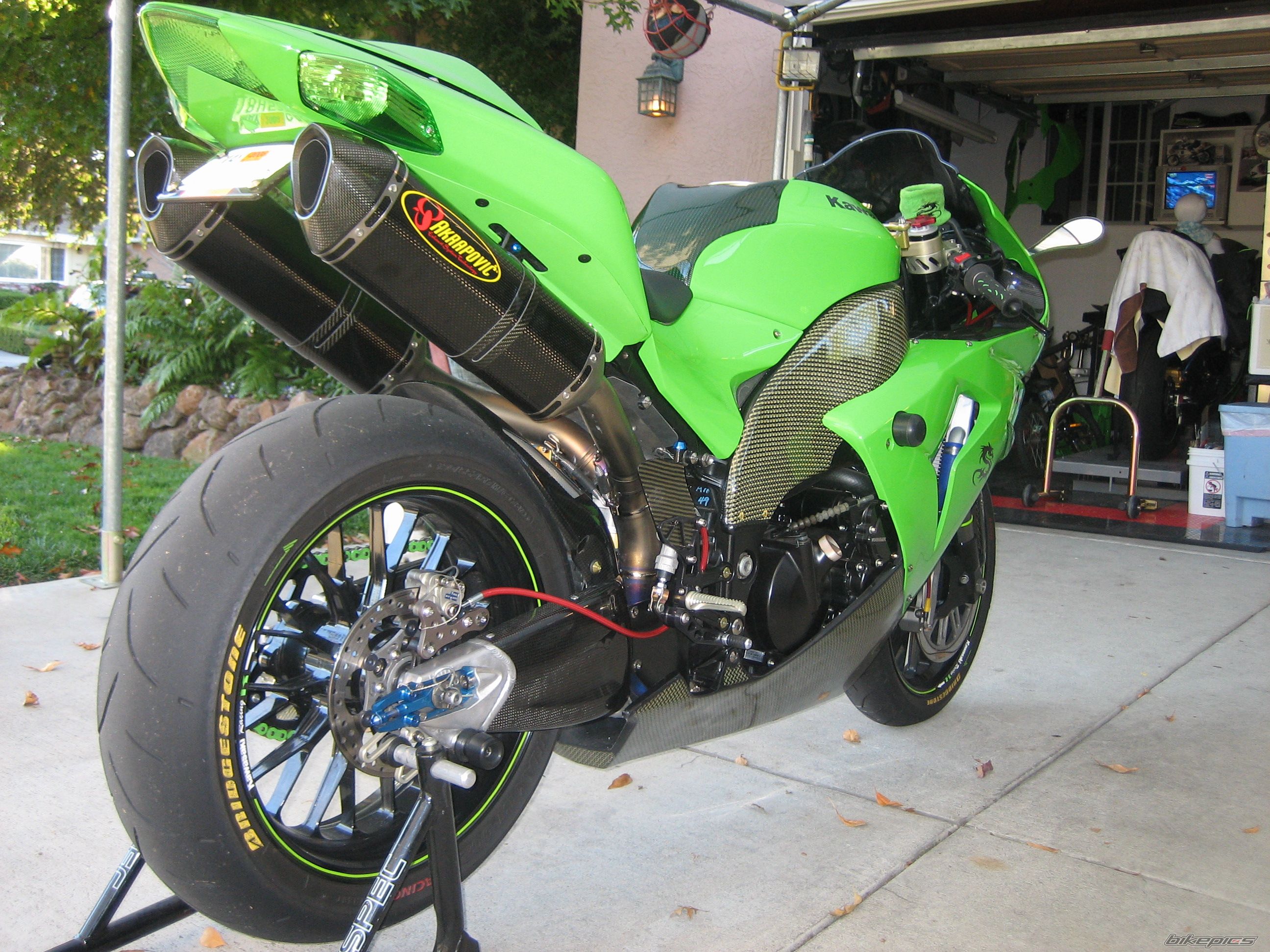 2006 KAWASAKI ZX 10R | Picture 1063098 motorcycle photo