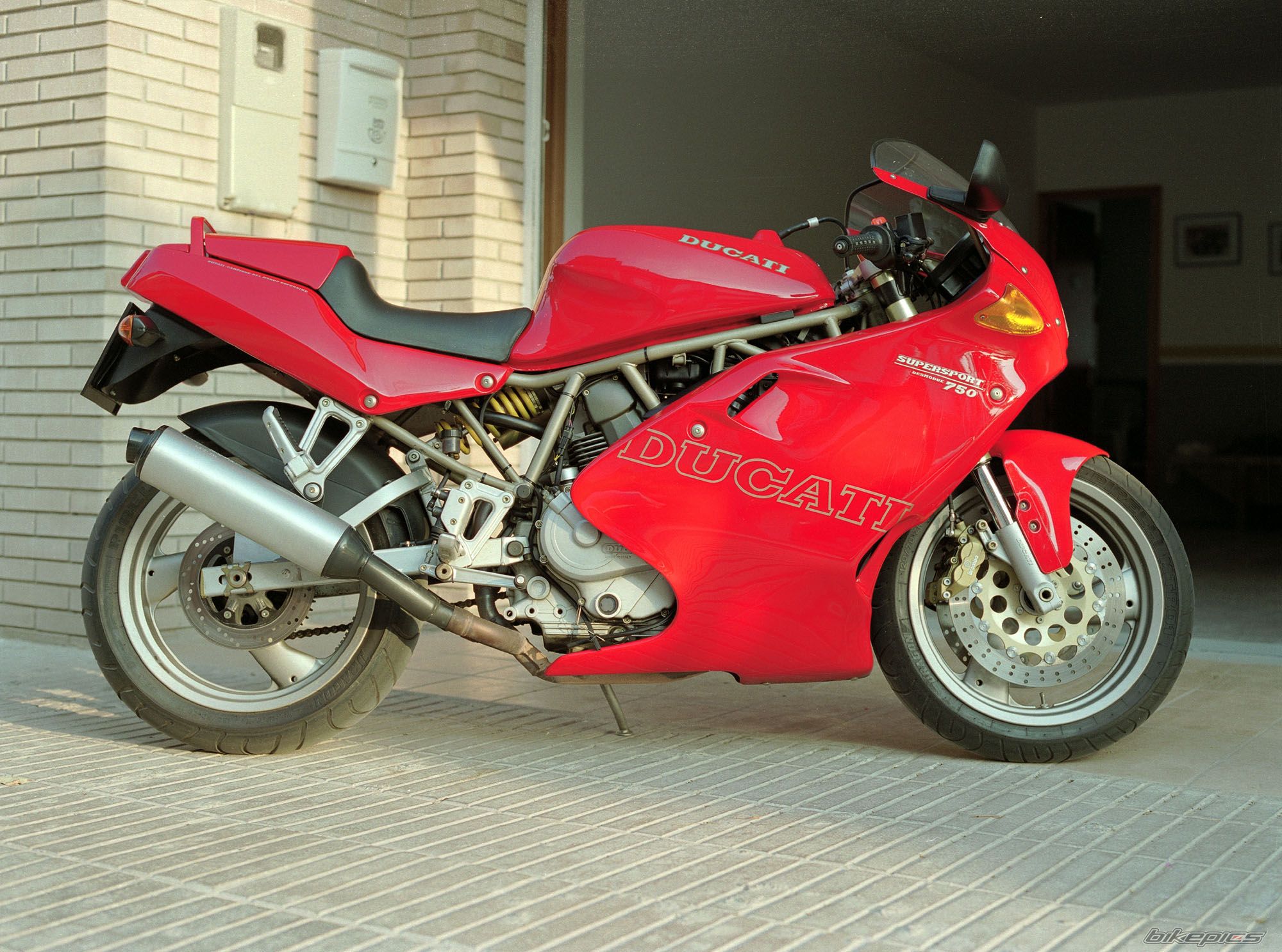 1997 DUCATI 750 SS | Picture 1064345 motorcycle photo