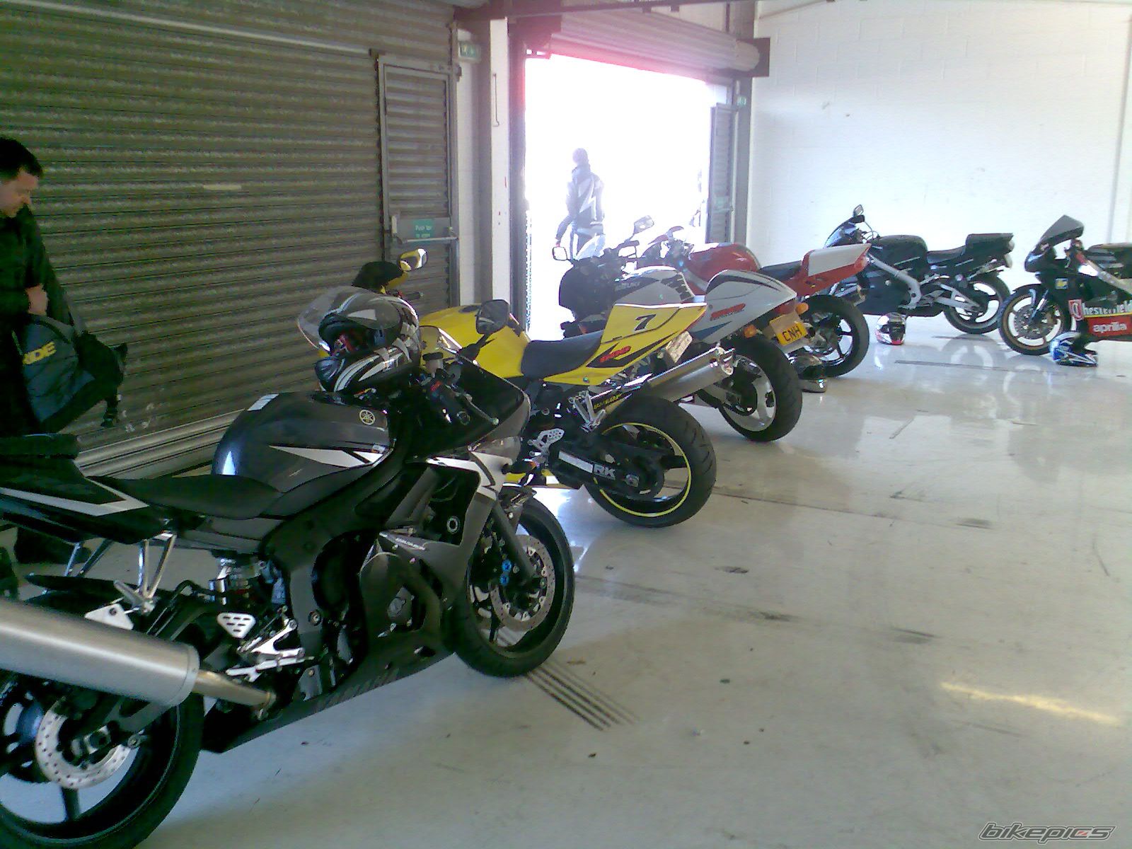 2004 SUZUKI GSX R 600 | Picture 1064449 motorcycle photo