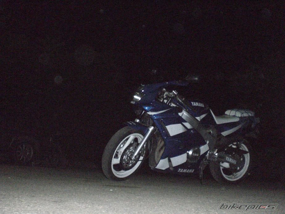 1992 YAMAHA FZR 600 | Picture 1066018 motorcycle photo