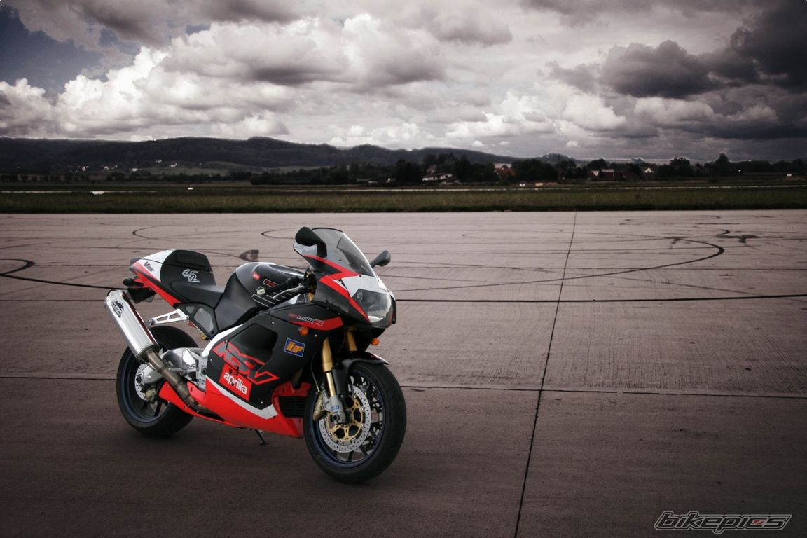 2001 APRILIA RSV 1000R MILLE | Picture 1067050 motorcycle photo