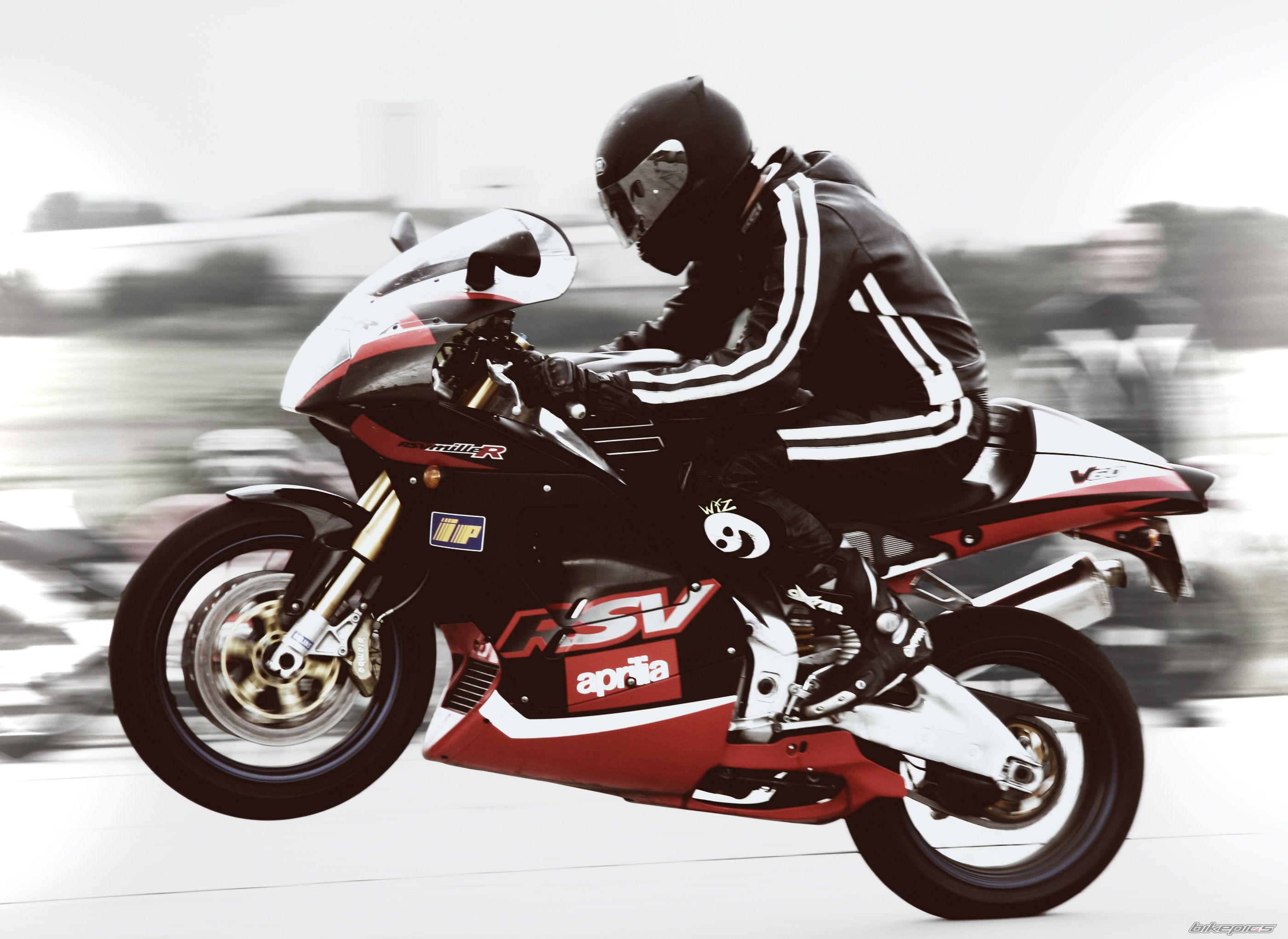 2001 APRILIA RSV 1000R MILLE | Picture 1067057 motorcycle photo