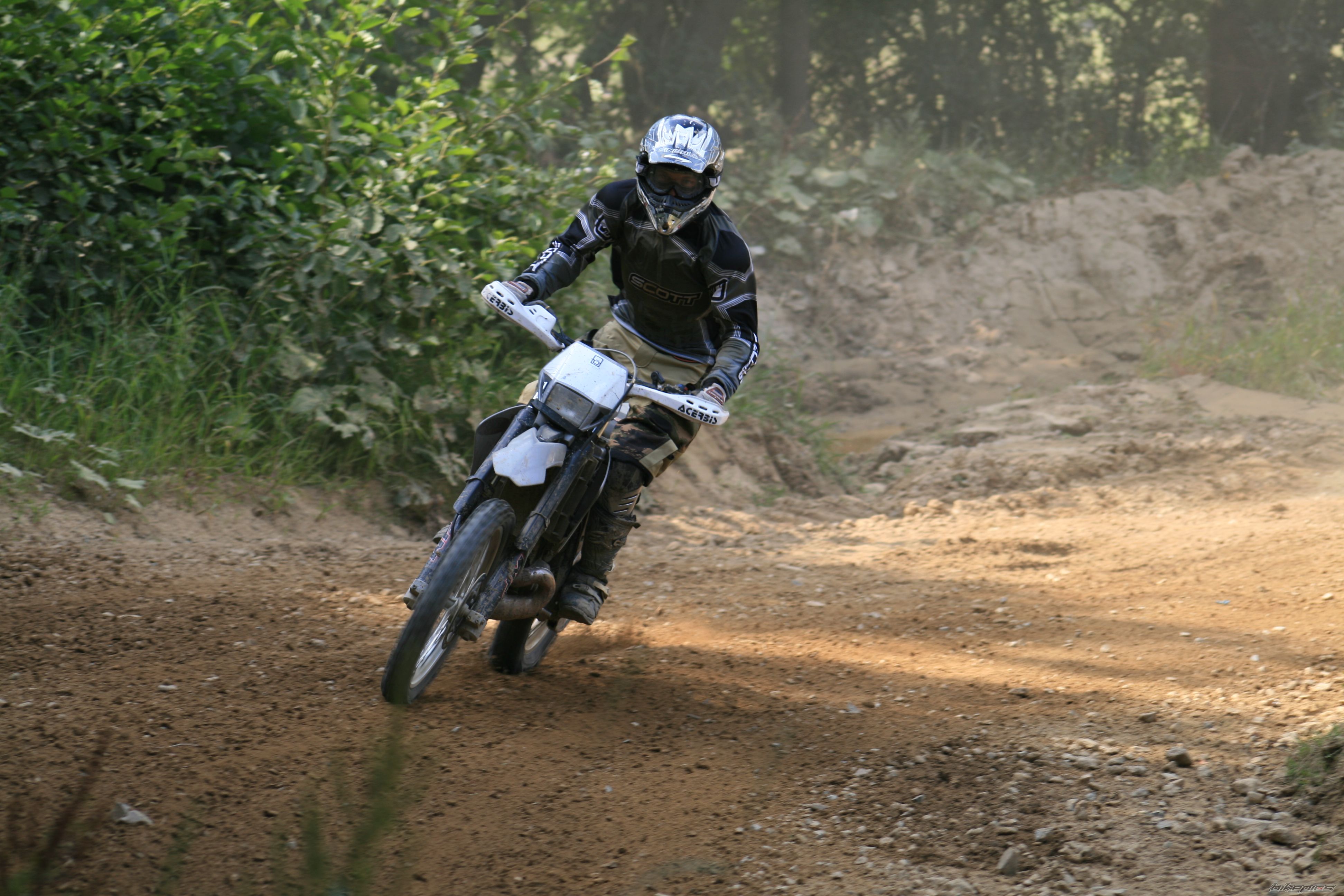 1999 KTM 200 EXC | Picture 1067530 motorcycle photo