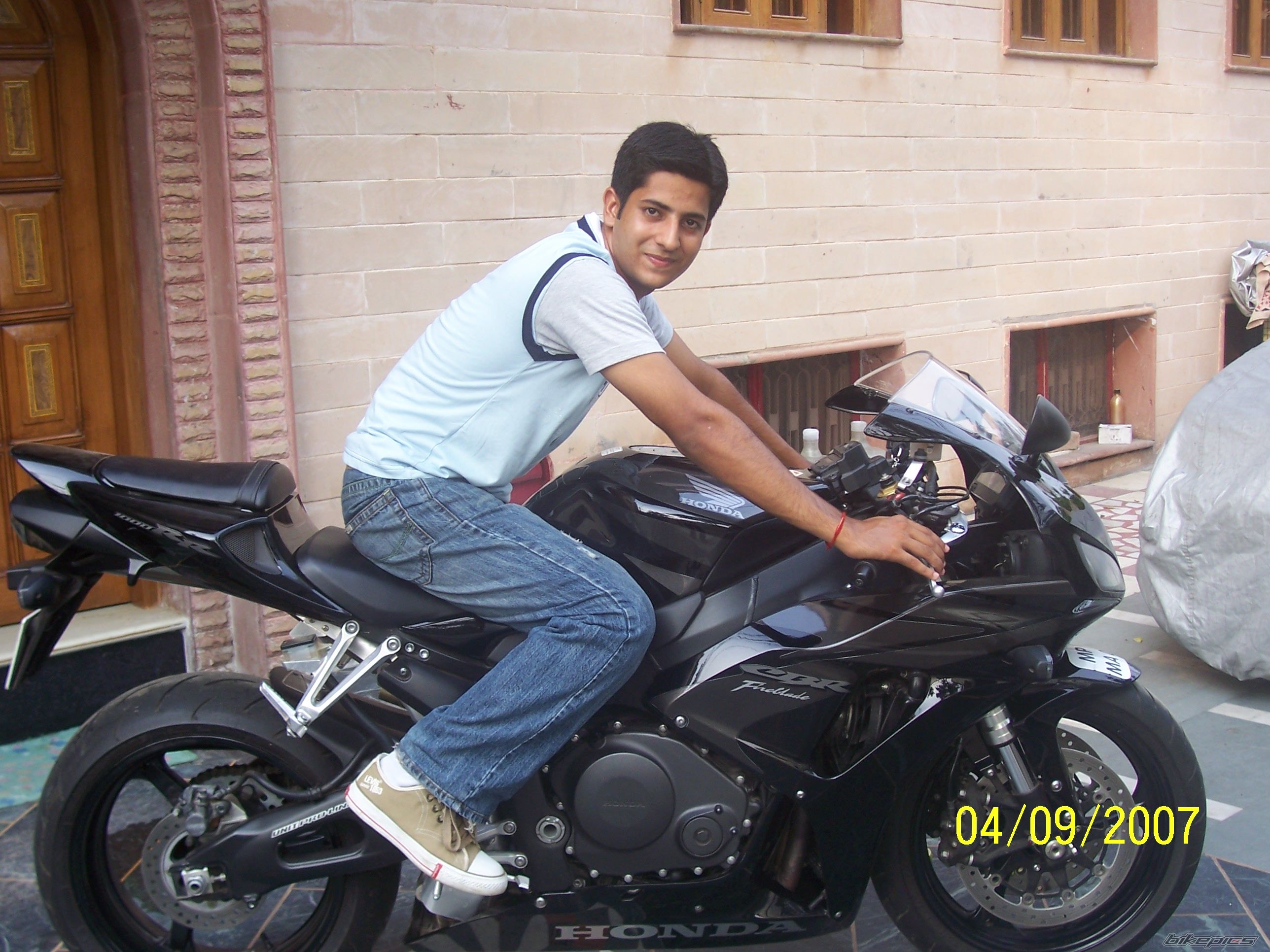 2007 HONDA CBR 1000  RR | Picture 1068124 motorcycle photo