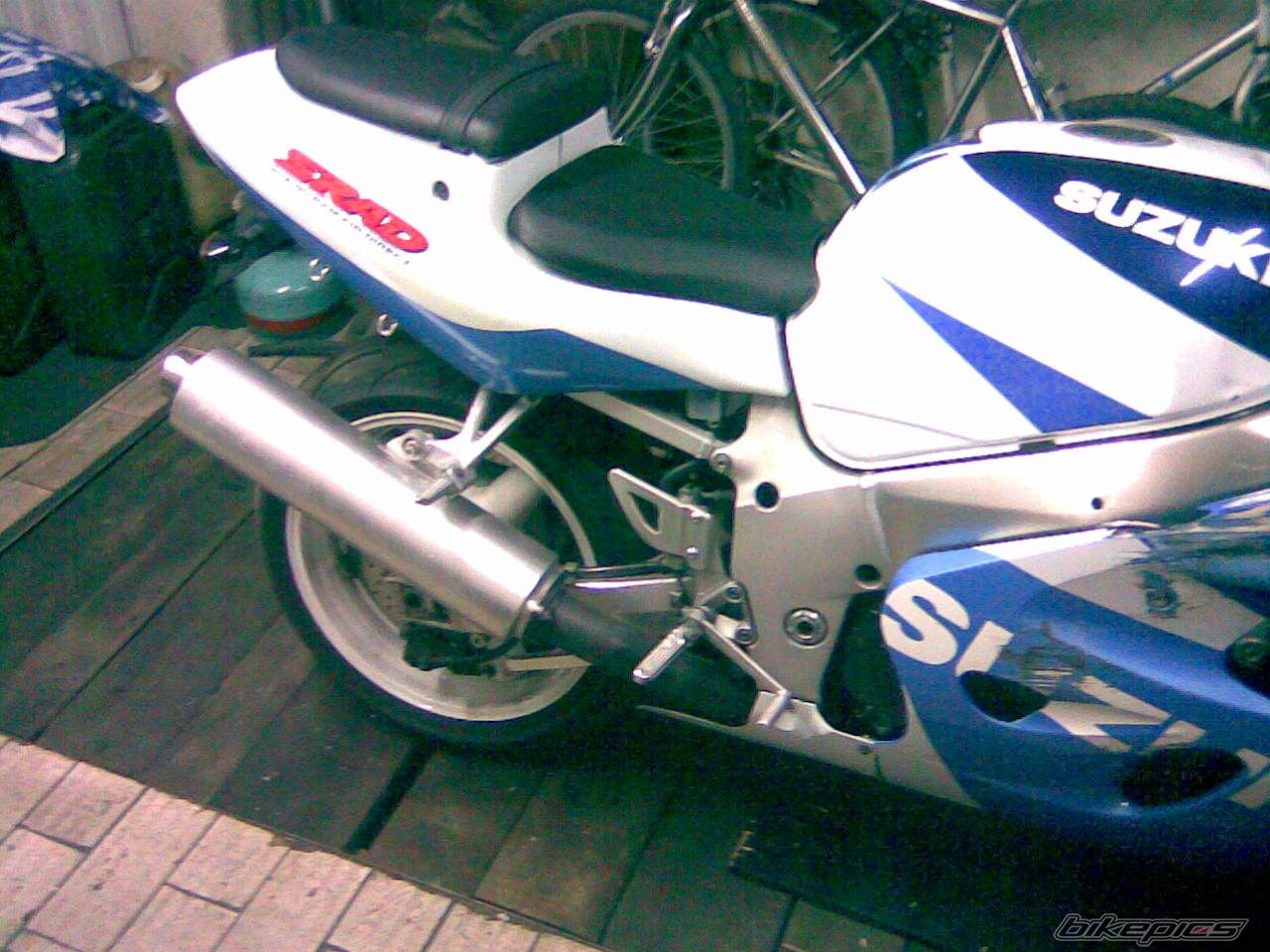 1999 SUZUKI GSX R 600 | Picture 1069037 motorcycle photo
