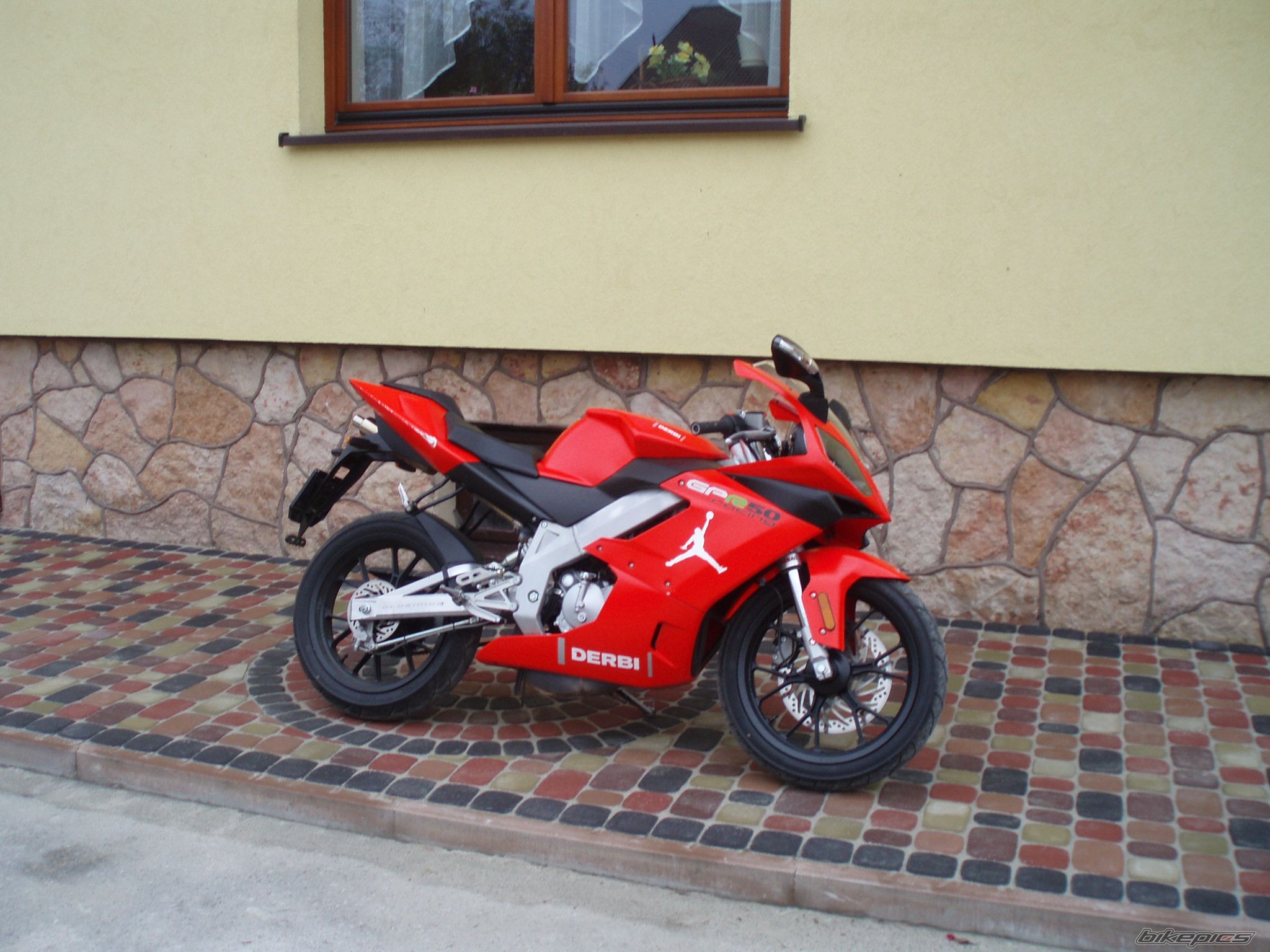 2005 DERBI GPR | Picture 1070024 motorcycle photo