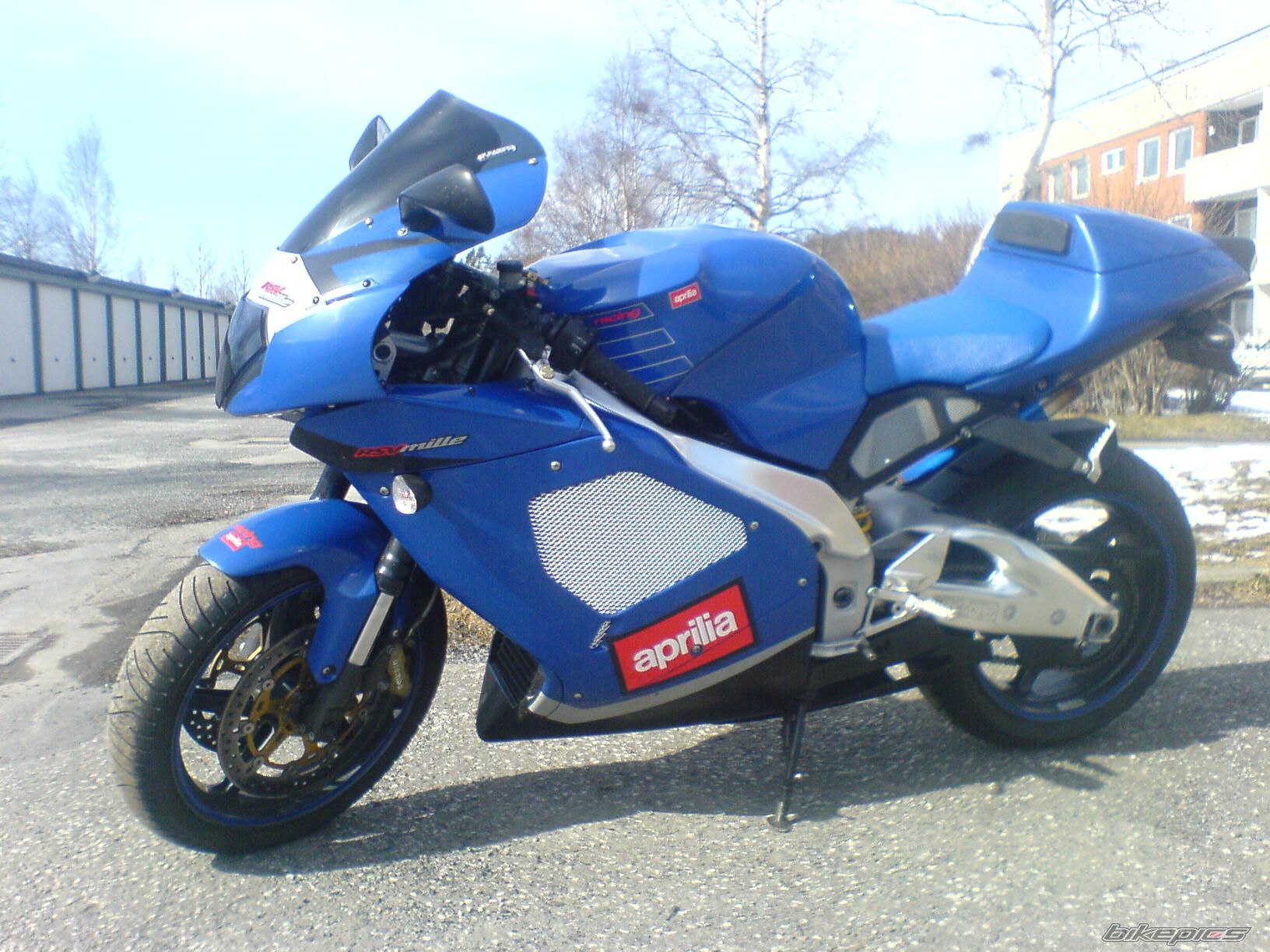 2001 APRILIA RSV 1000 MILLE | Picture 1070106 motorcycle photo