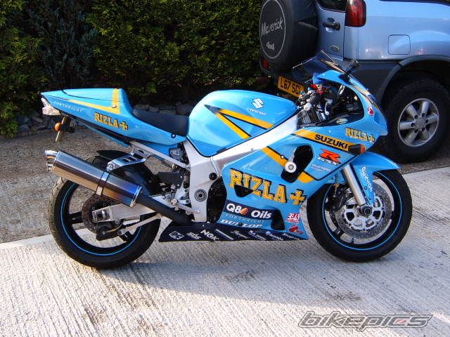 2001 SUZUKI GSX R 600 | Picture 1071175 motorcycle photo
