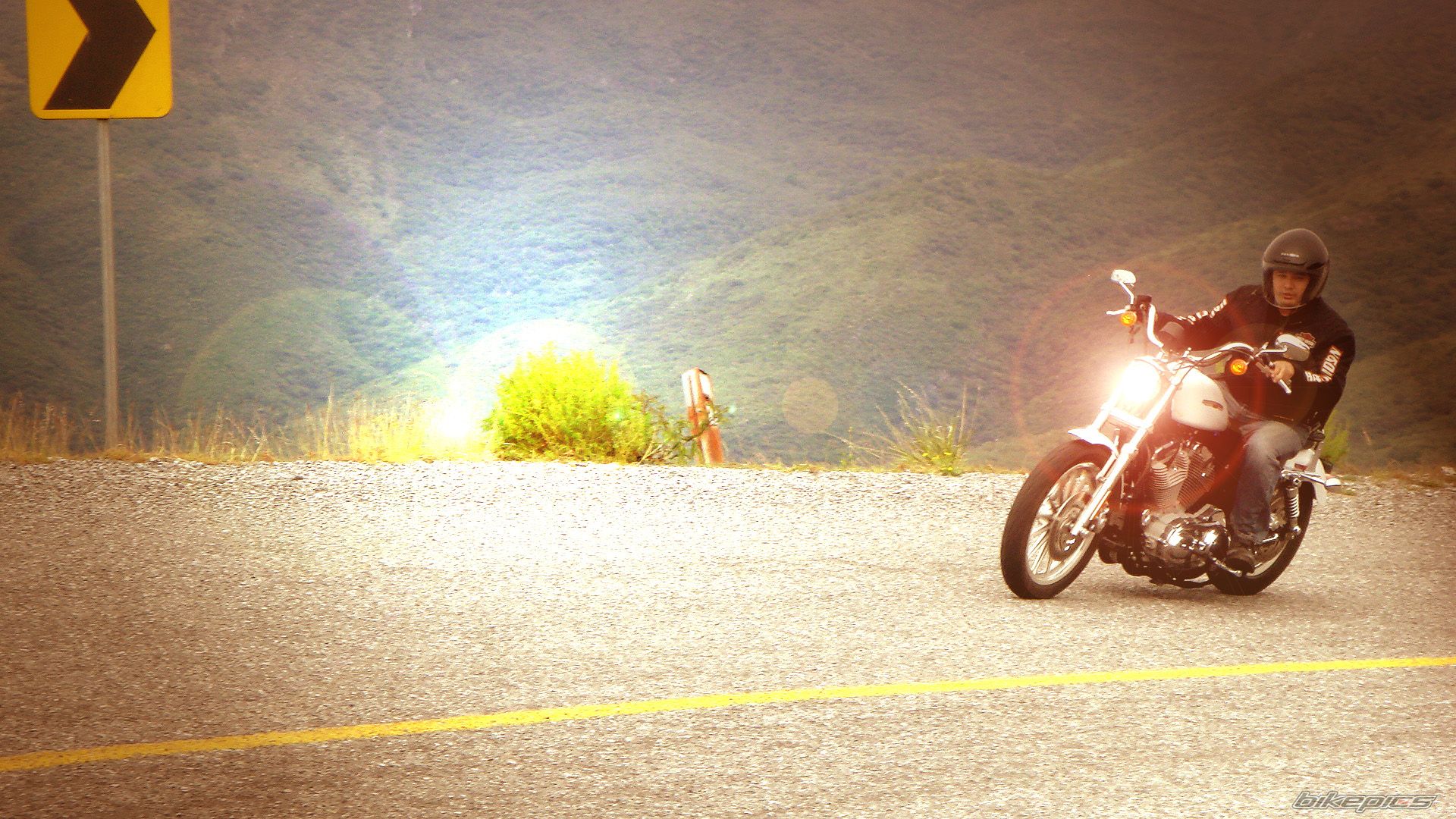 2007 HARLEY DAVIDSON XL 883C | Picture 1077980 motorcycle photo