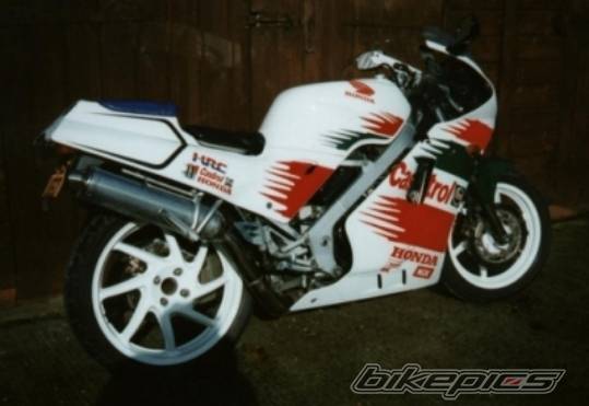 1987 HONDA VFR 400 | Picture 1079 motorcycle photo