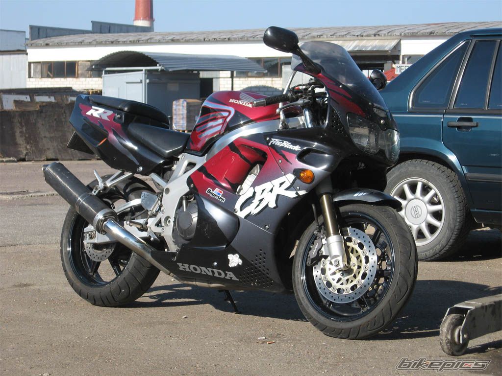 1995 HONDA CBR 900 | Picture 1079407 motorcycle photo