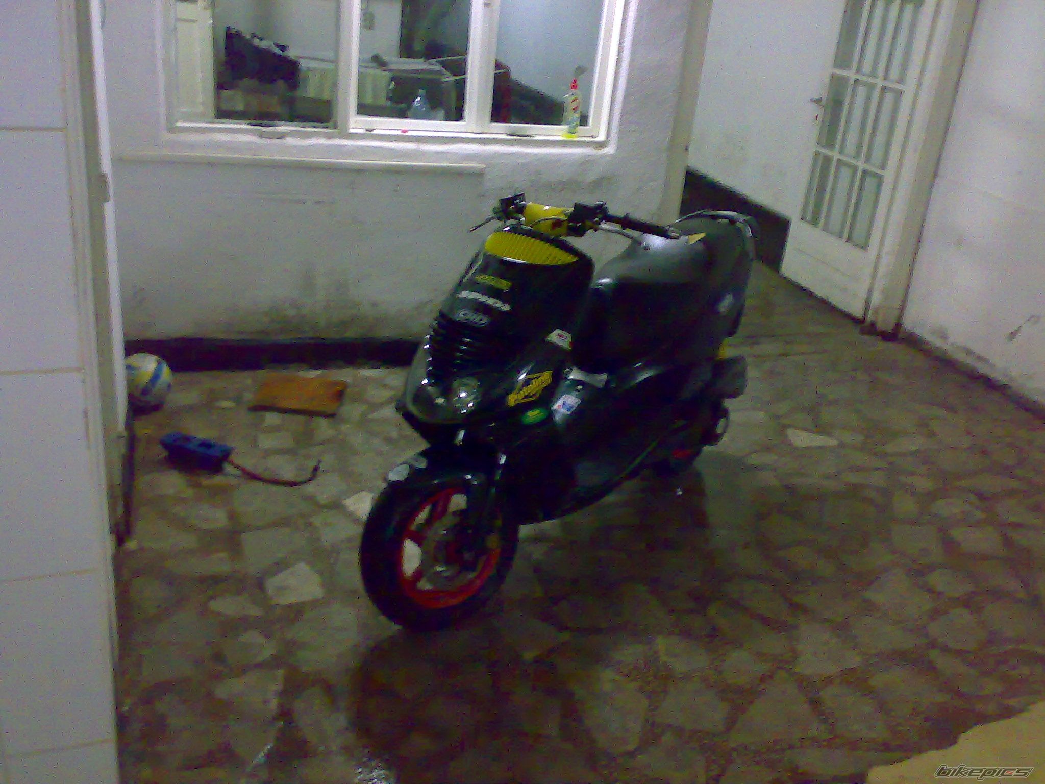 2001 APRILIA LEONARDO 125 | Picture 1081776 motorcycle photo