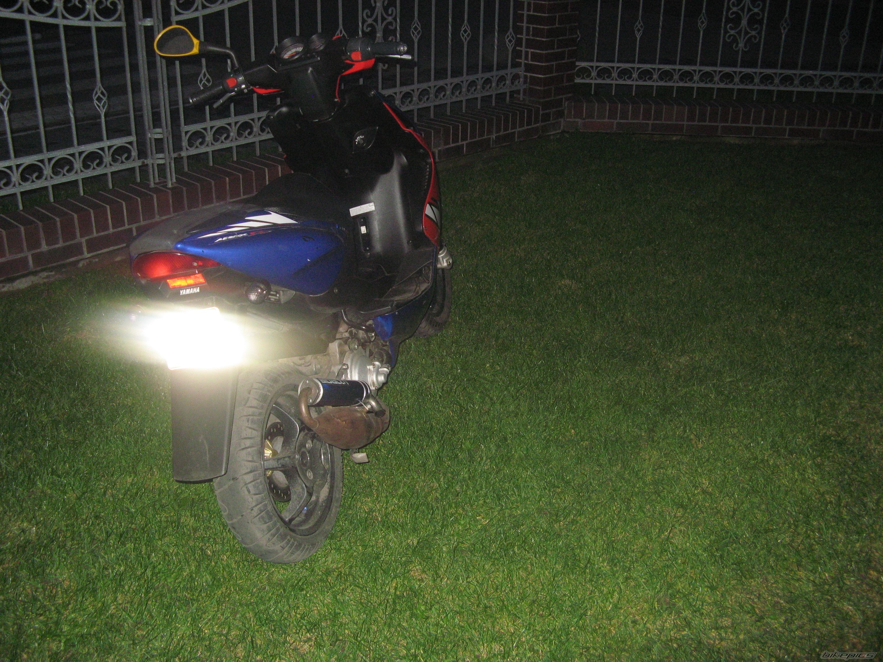 2004 YAMAHA AEROX 50 | Picture 1081823 motorcycle photo