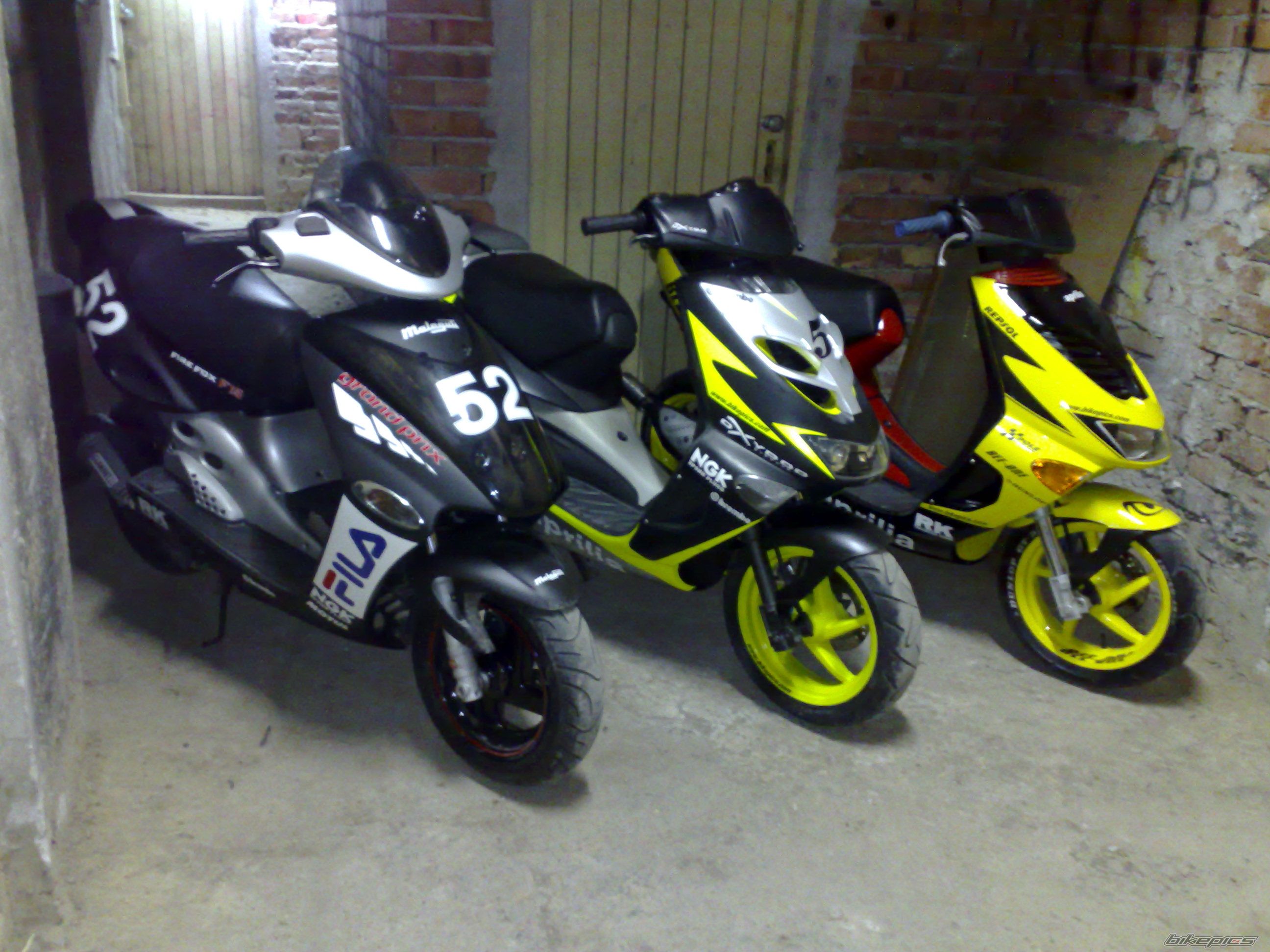 1999 MALAGUTI FIREFOX 50 F15 | Picture 1081824 motorcycle photo